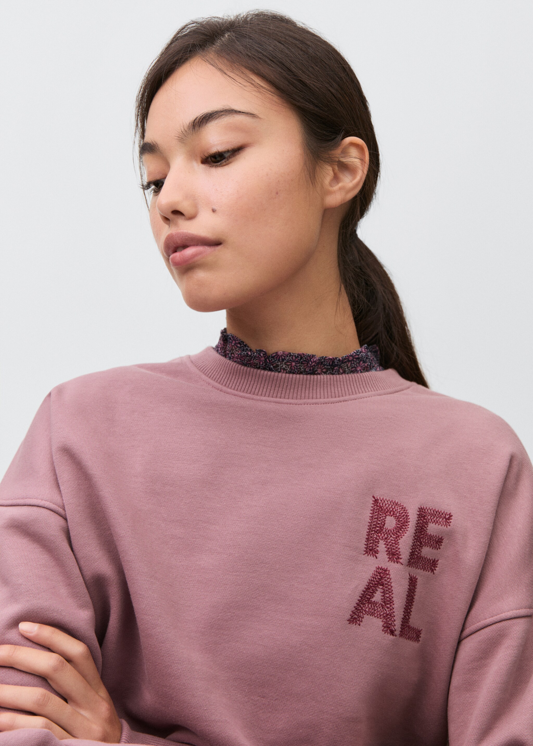 Sudadera mensaje bordado - Detalle del artículo 1