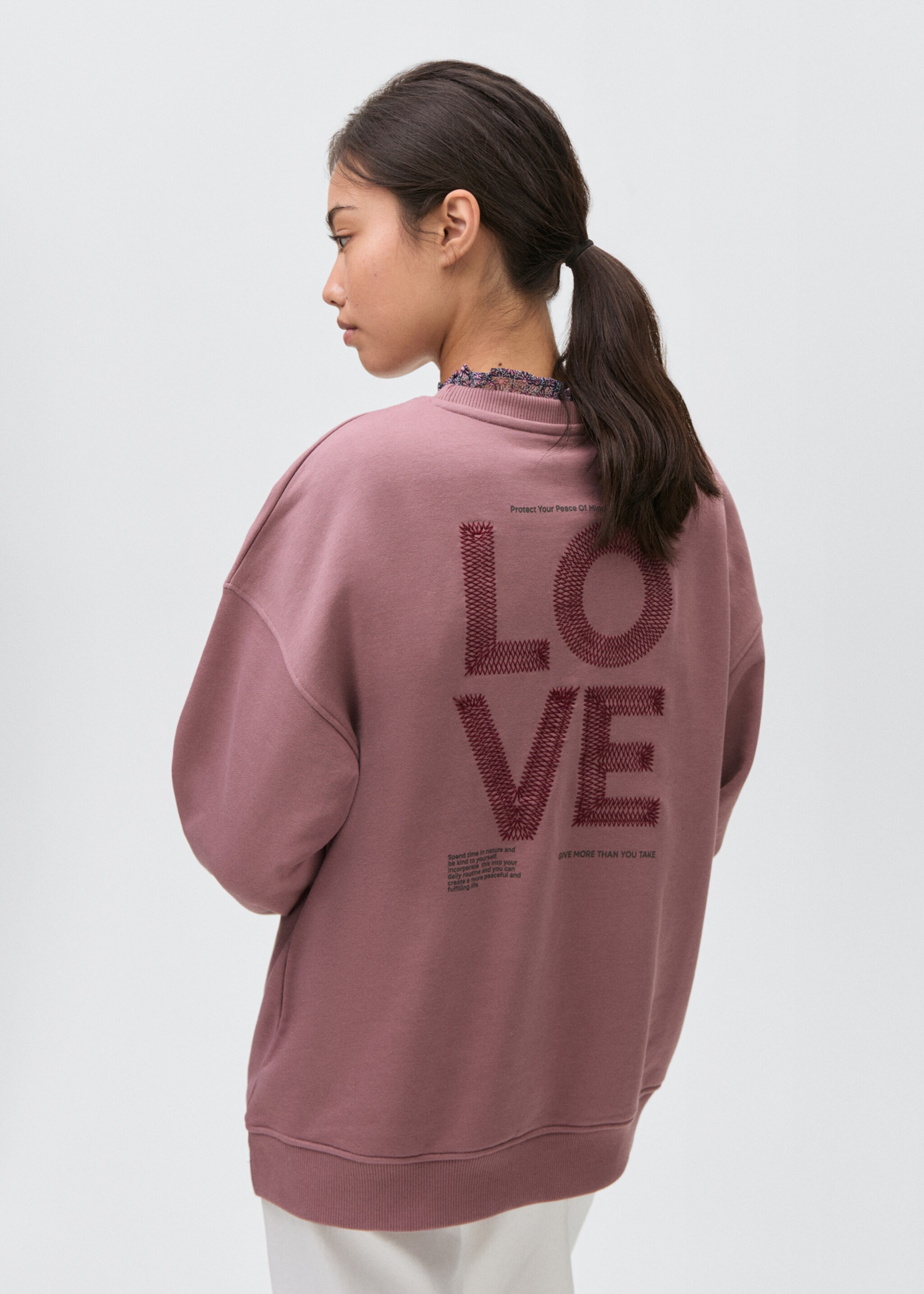 Sudadera mensaje bordado - Reverso del artículo