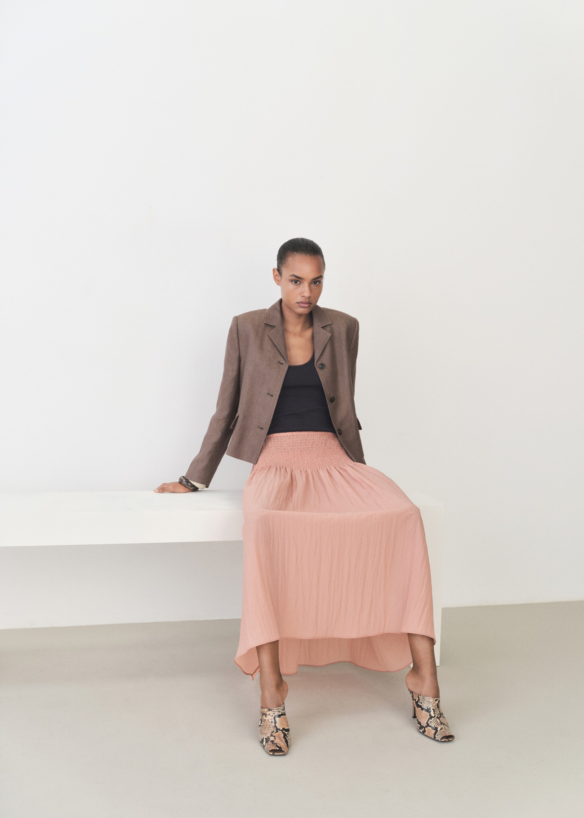 Gathered midi-skirt with panels - Details of the article 2