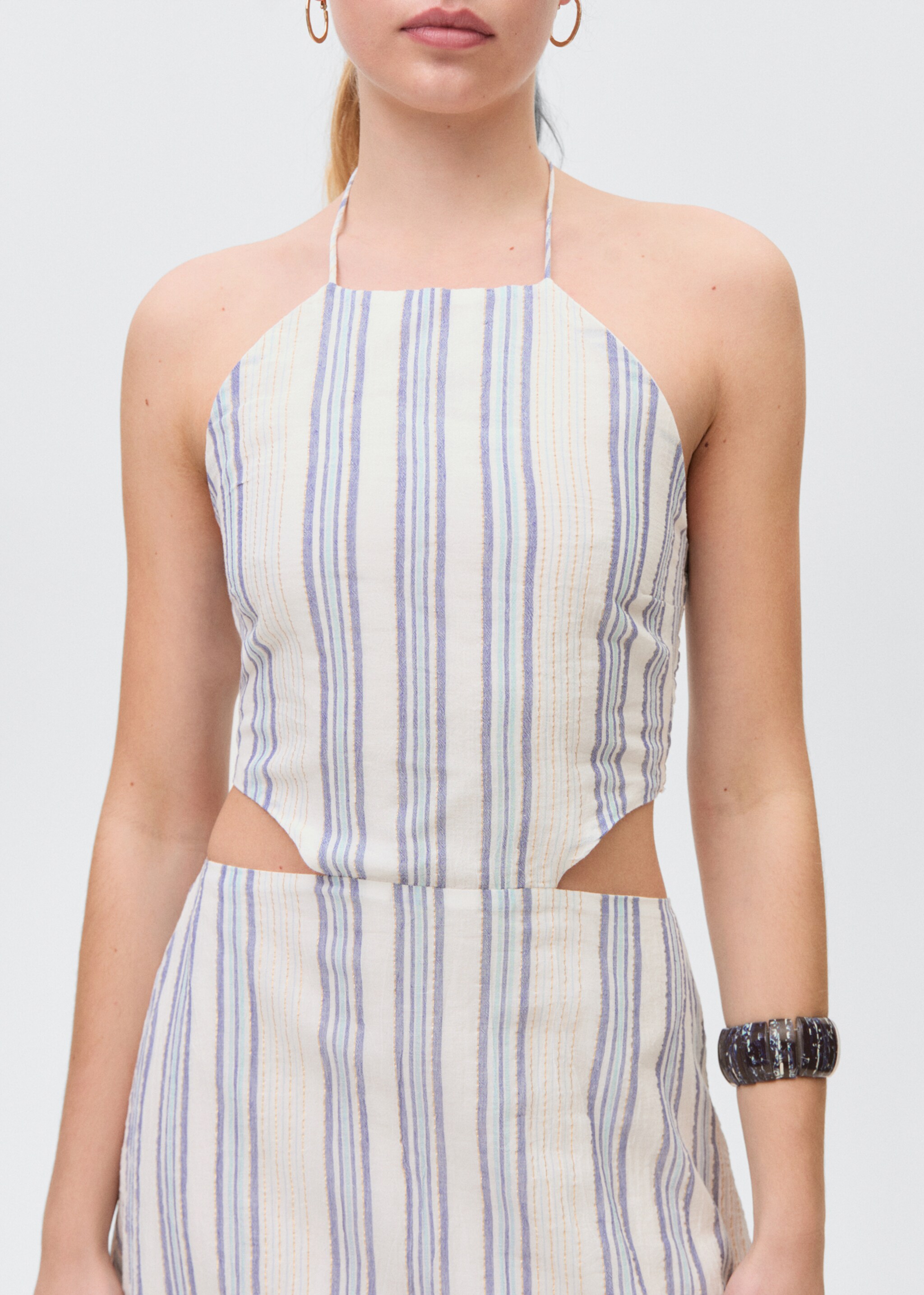 Halter dress with side slits - Details of the article 6