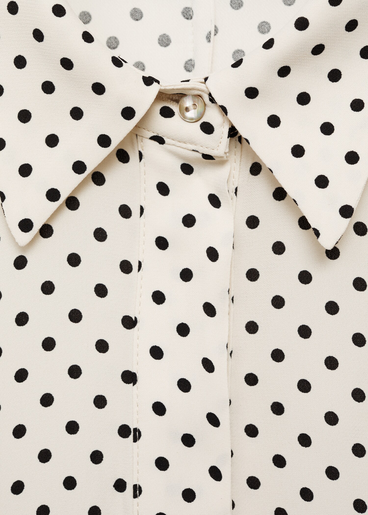 Robe à pois avec ceinture - Détail de l'article 0