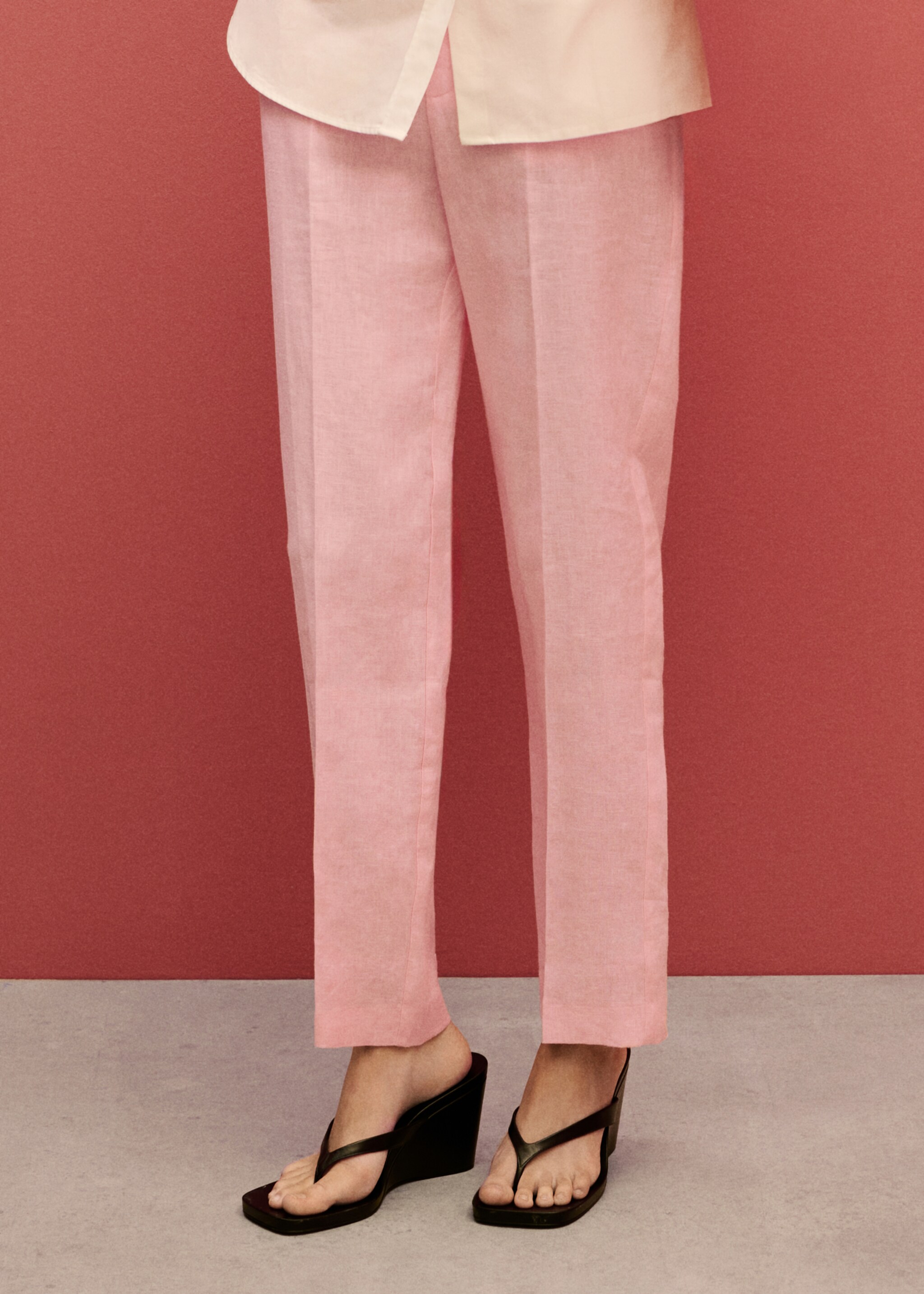 Pantalón traje lino - Plano medio