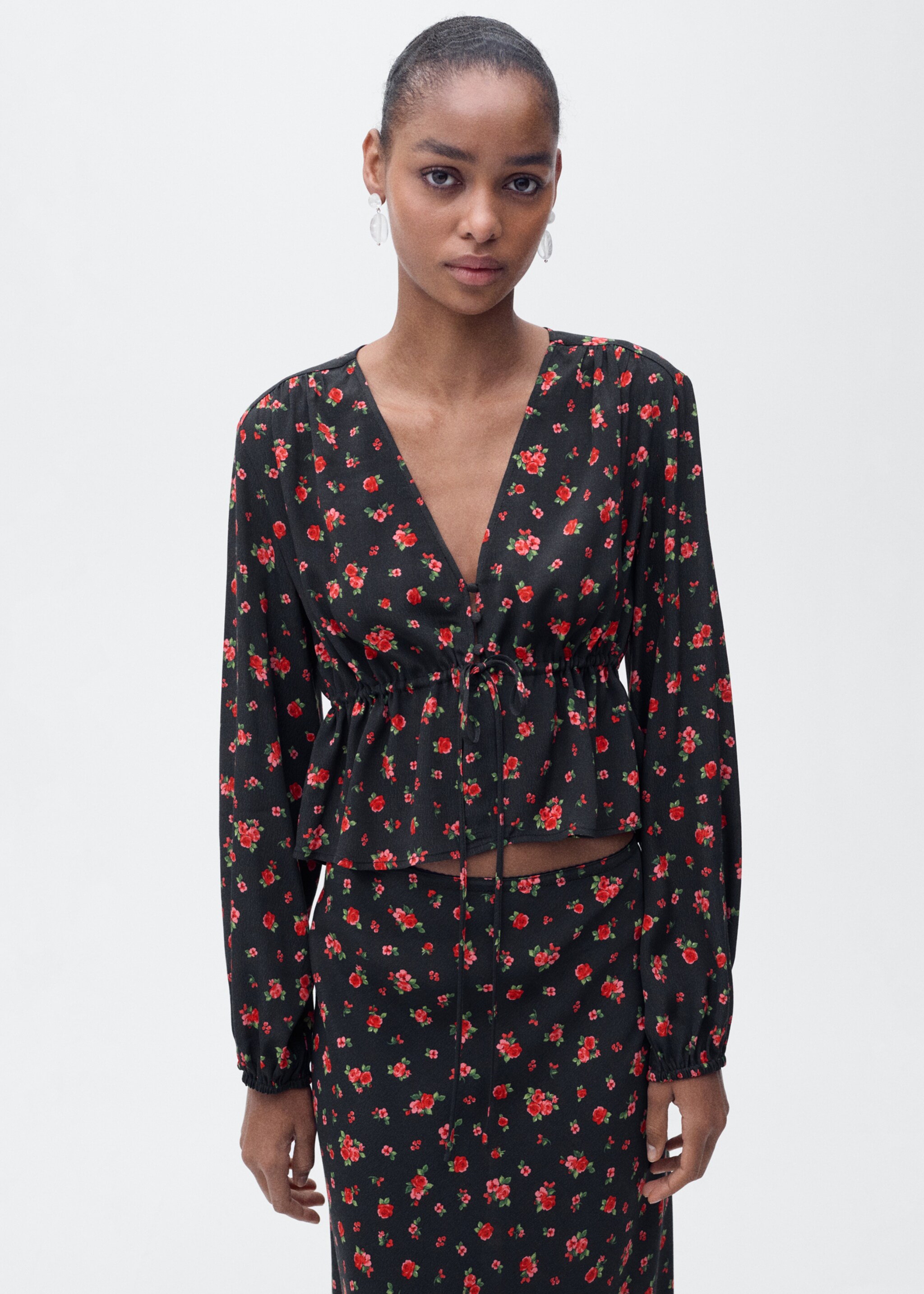 Ruffled floral blouse - Medium plane