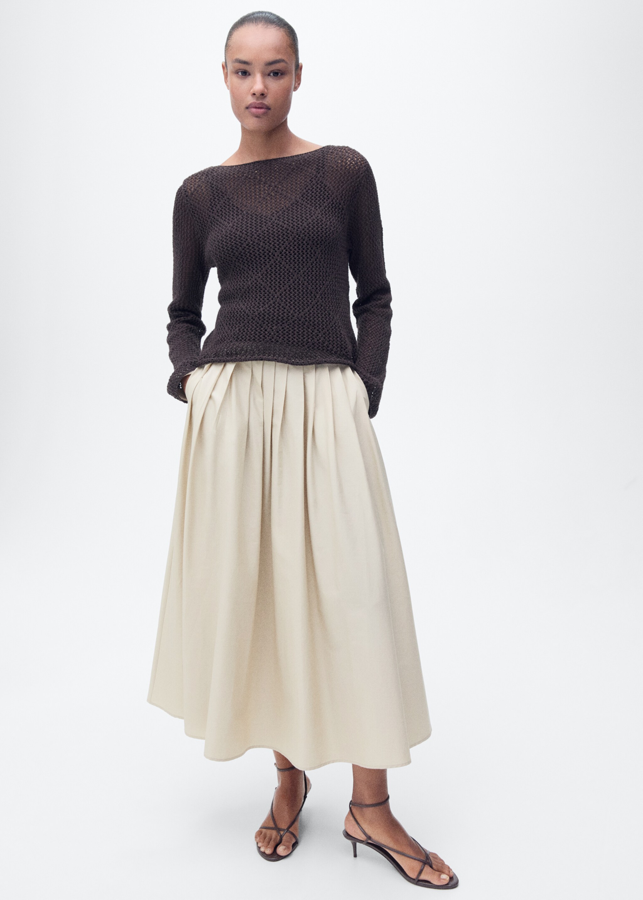 Flared skirt with pleated detail - Details of the article 2