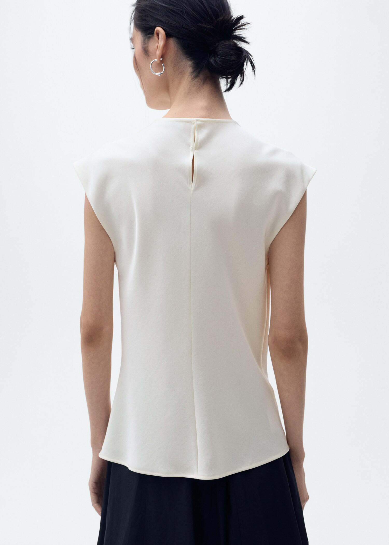 Blusa satinata collo drappeggiato - Retro dell'articolo