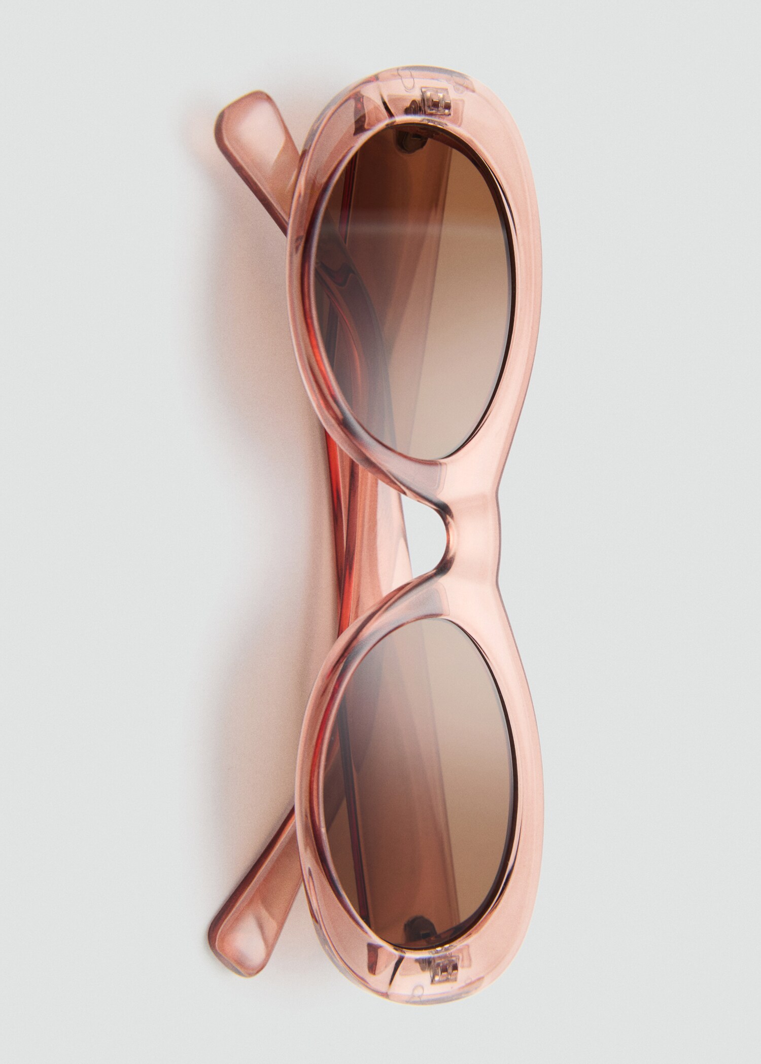 Oval frame sunglasses - Details of the article 2