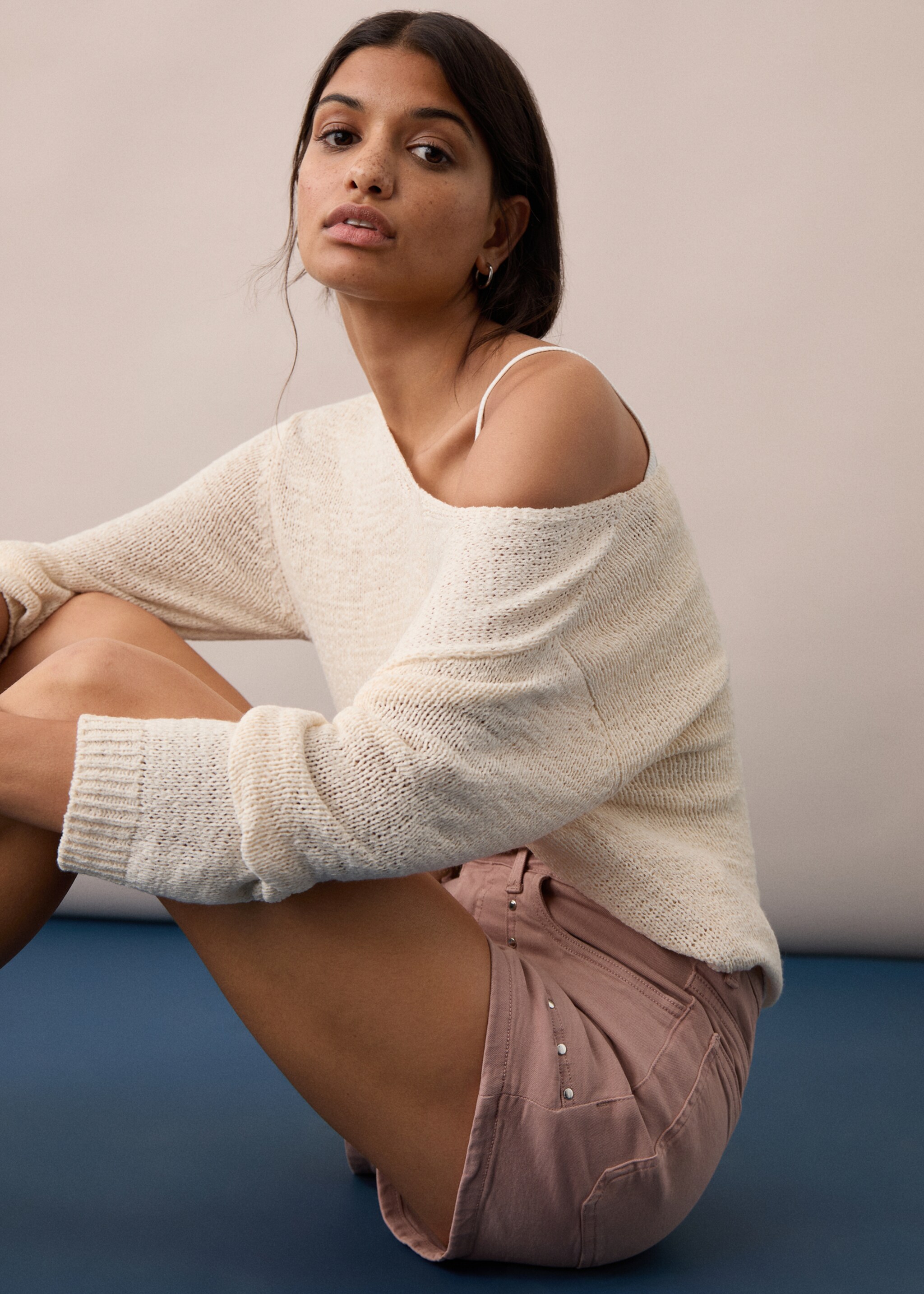 Studded denim shorts - Details of the article 2