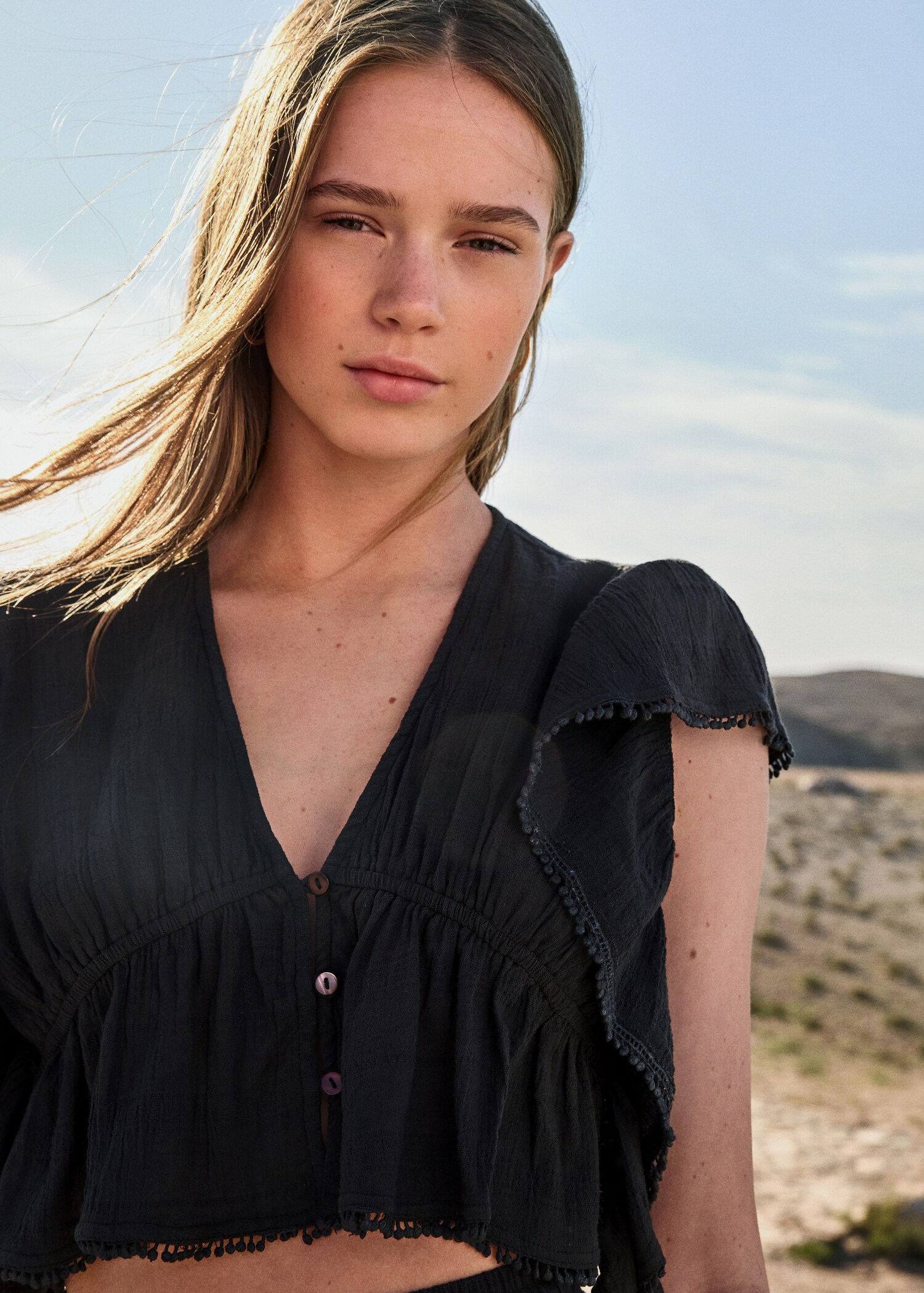 Ruffled crop blouse - Details of the article 5
