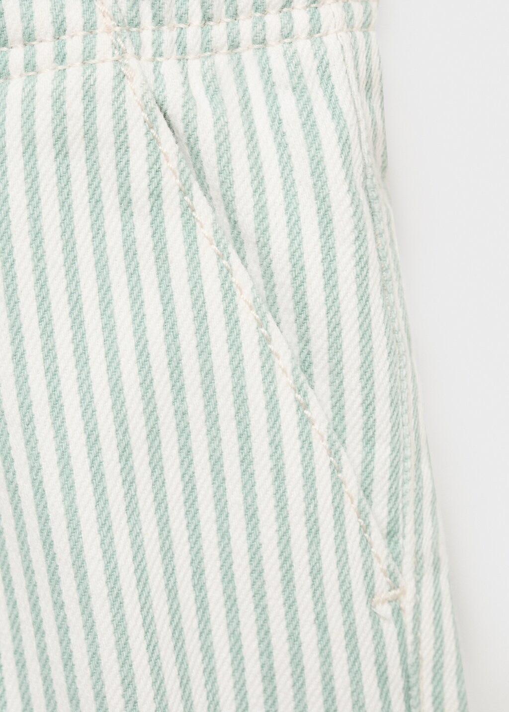 Striped bermuda shorts with drawstring