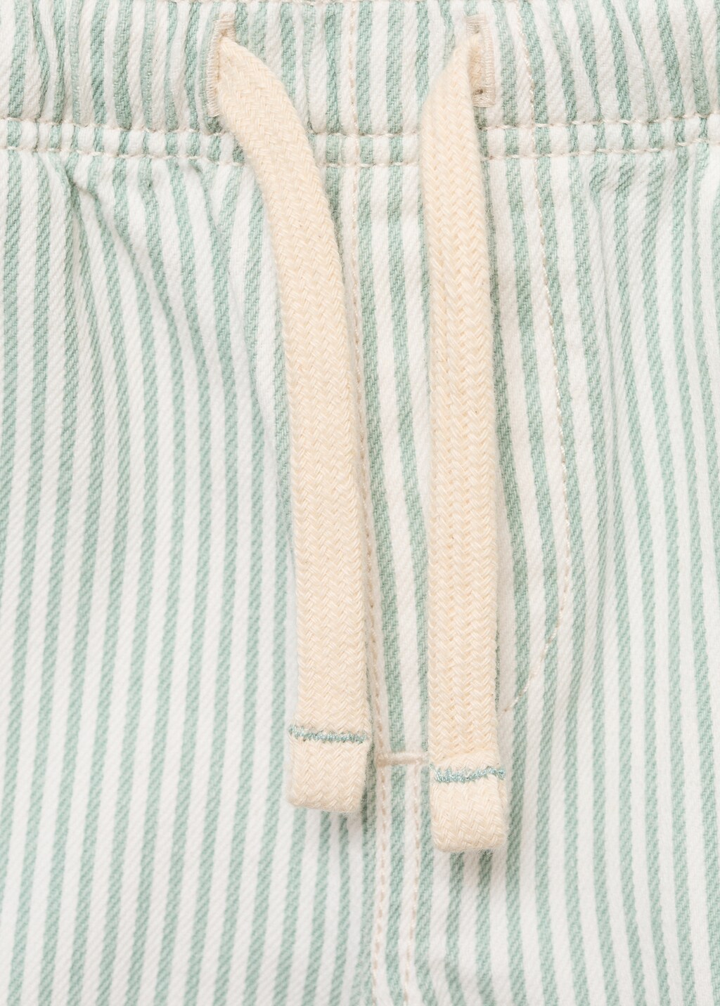Striped bermuda shorts with drawstring