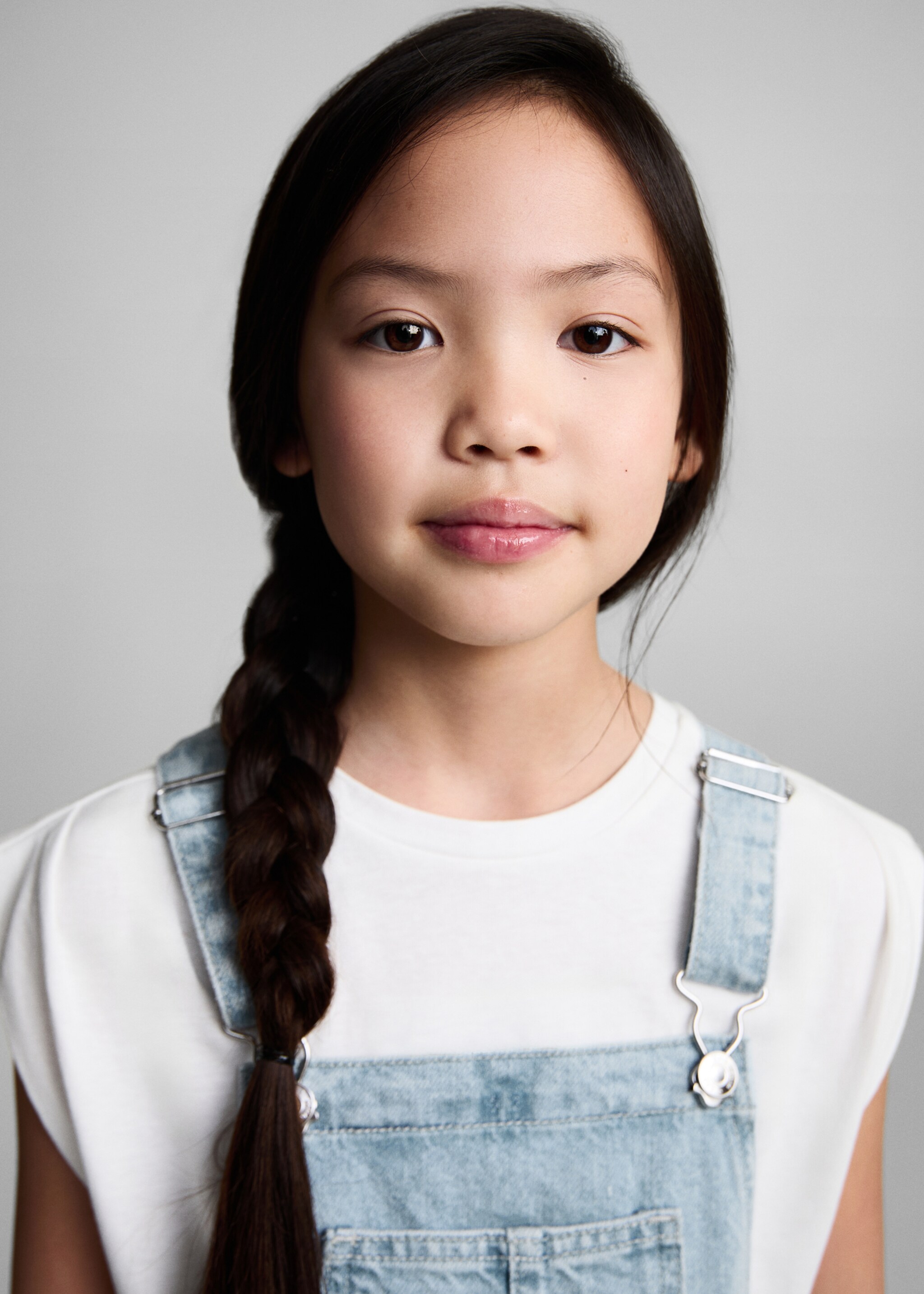 Short denim dungarees - Details of the article 1