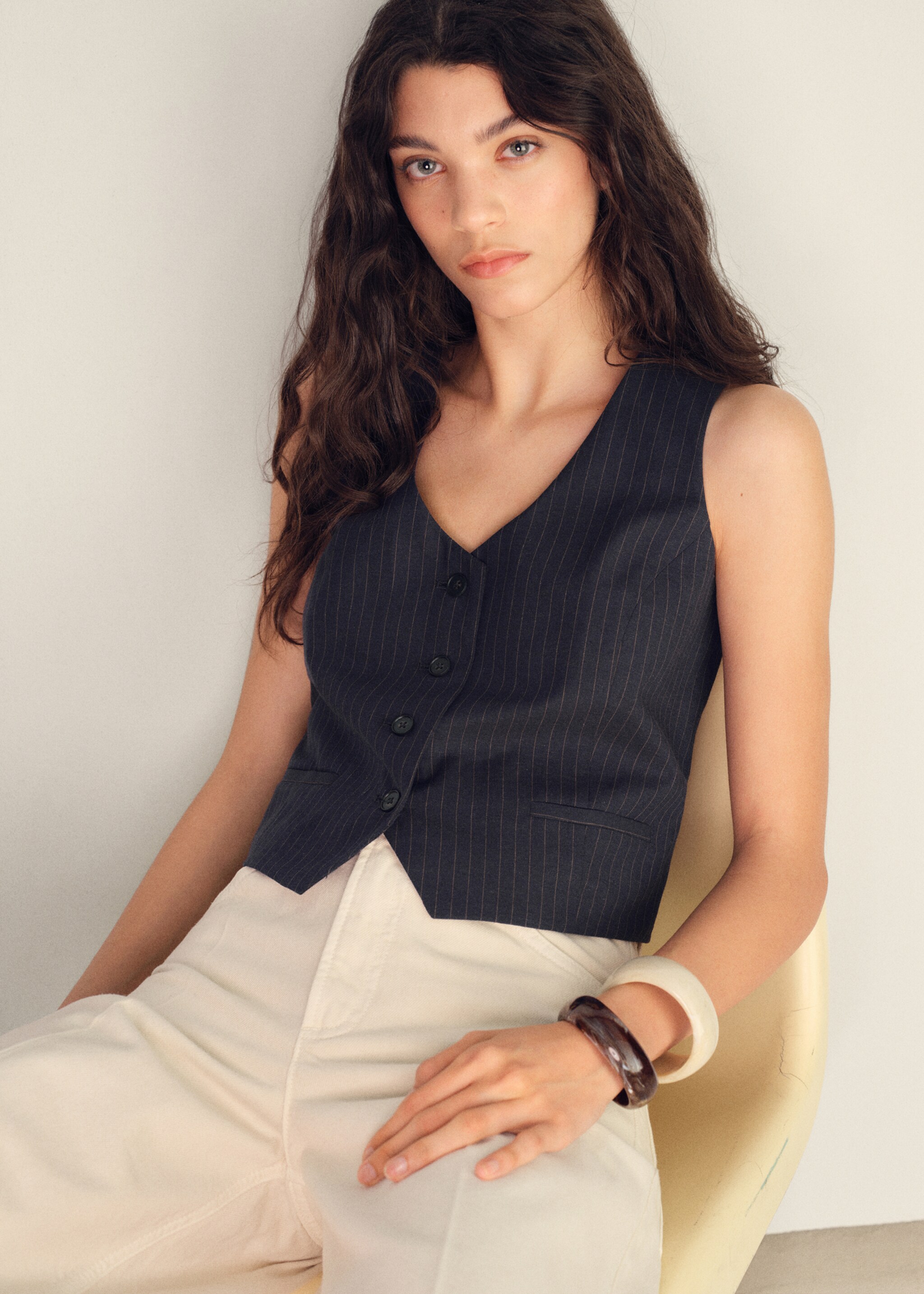 Linen-blend suit waistcoat - Details of the article 6
