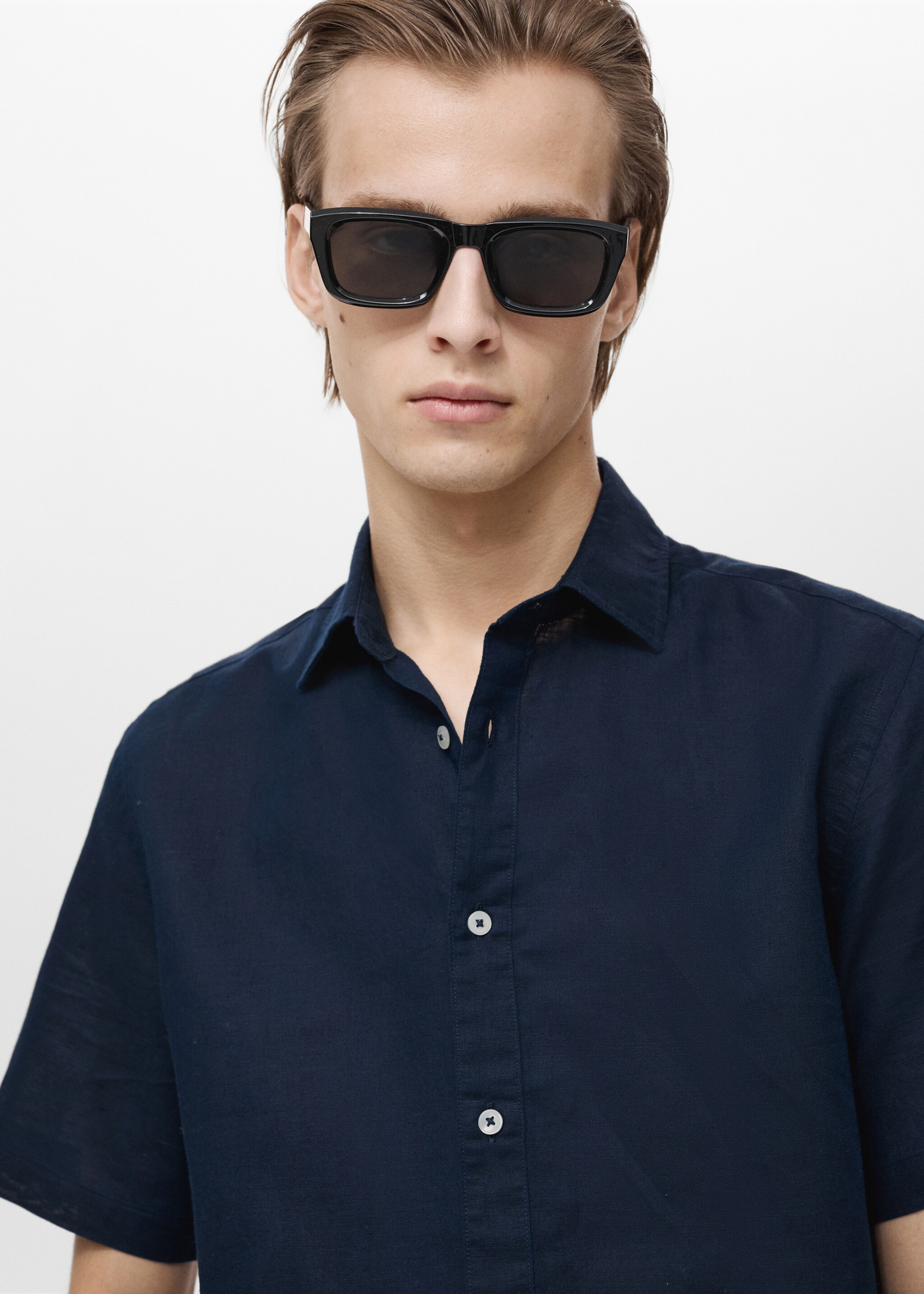 Short sleeve linen-blend shirt - Details of the article 1