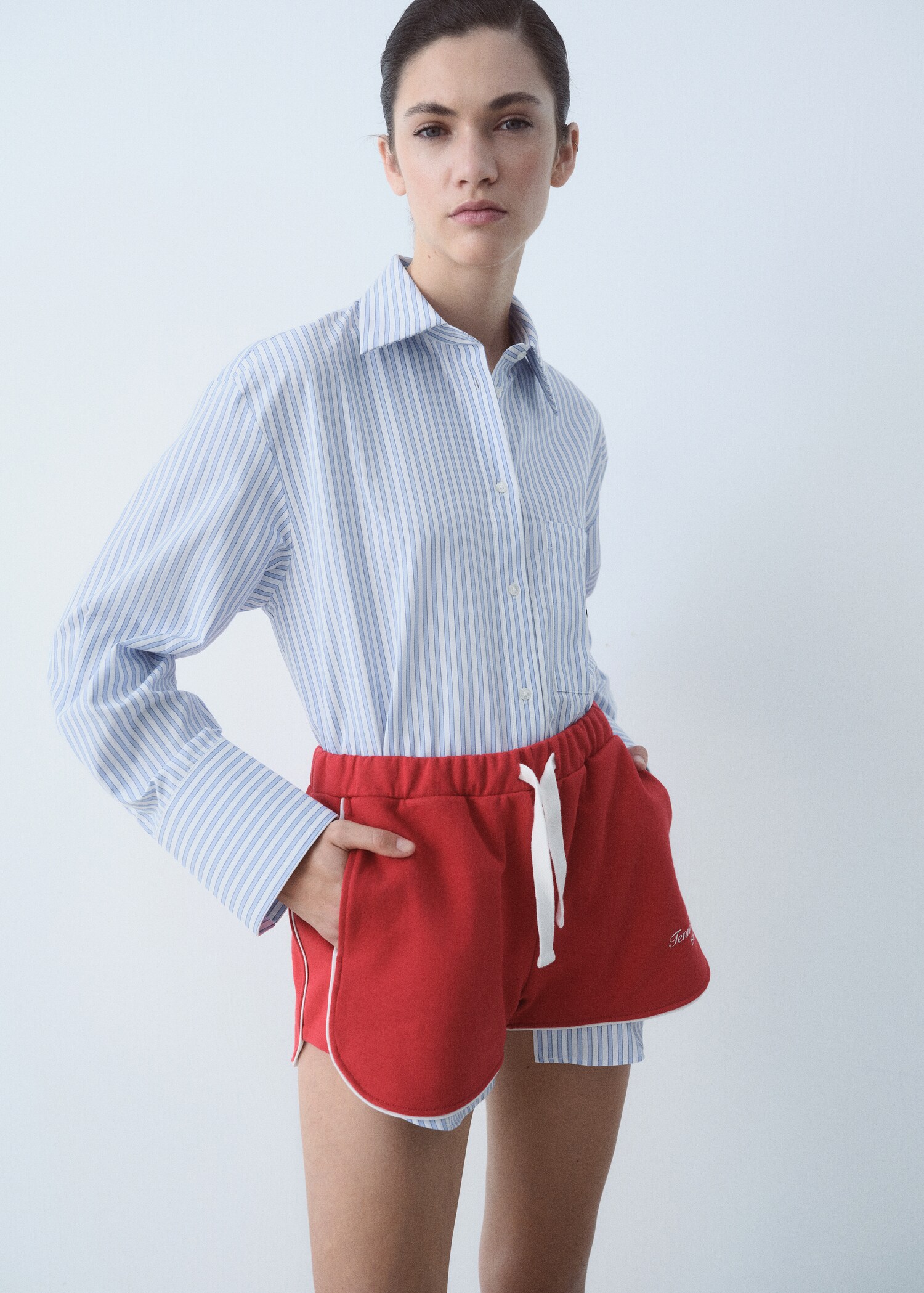 Baumwollshorts mit aufgedrucktem Schriftzug - Mittlere Ansicht