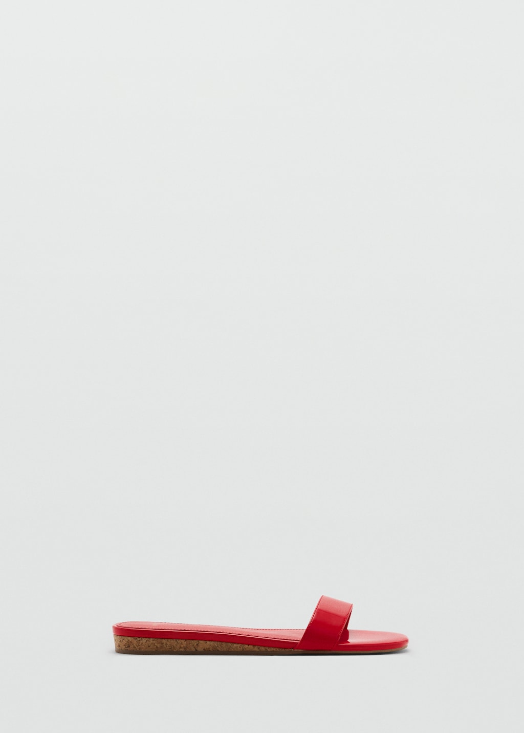 Patent leather-effect flat sandals