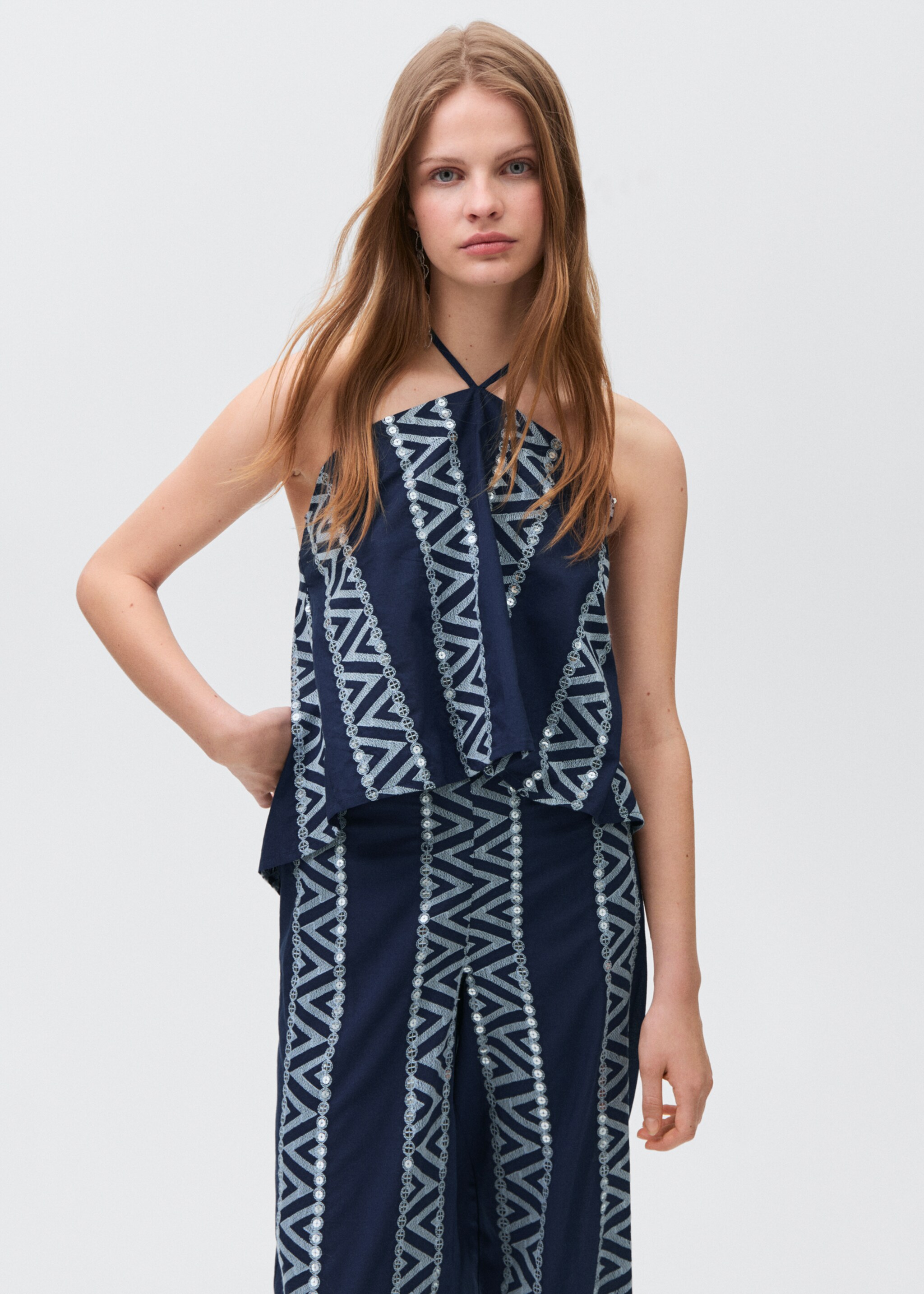 Pantalon droit brodé - Plan moyen