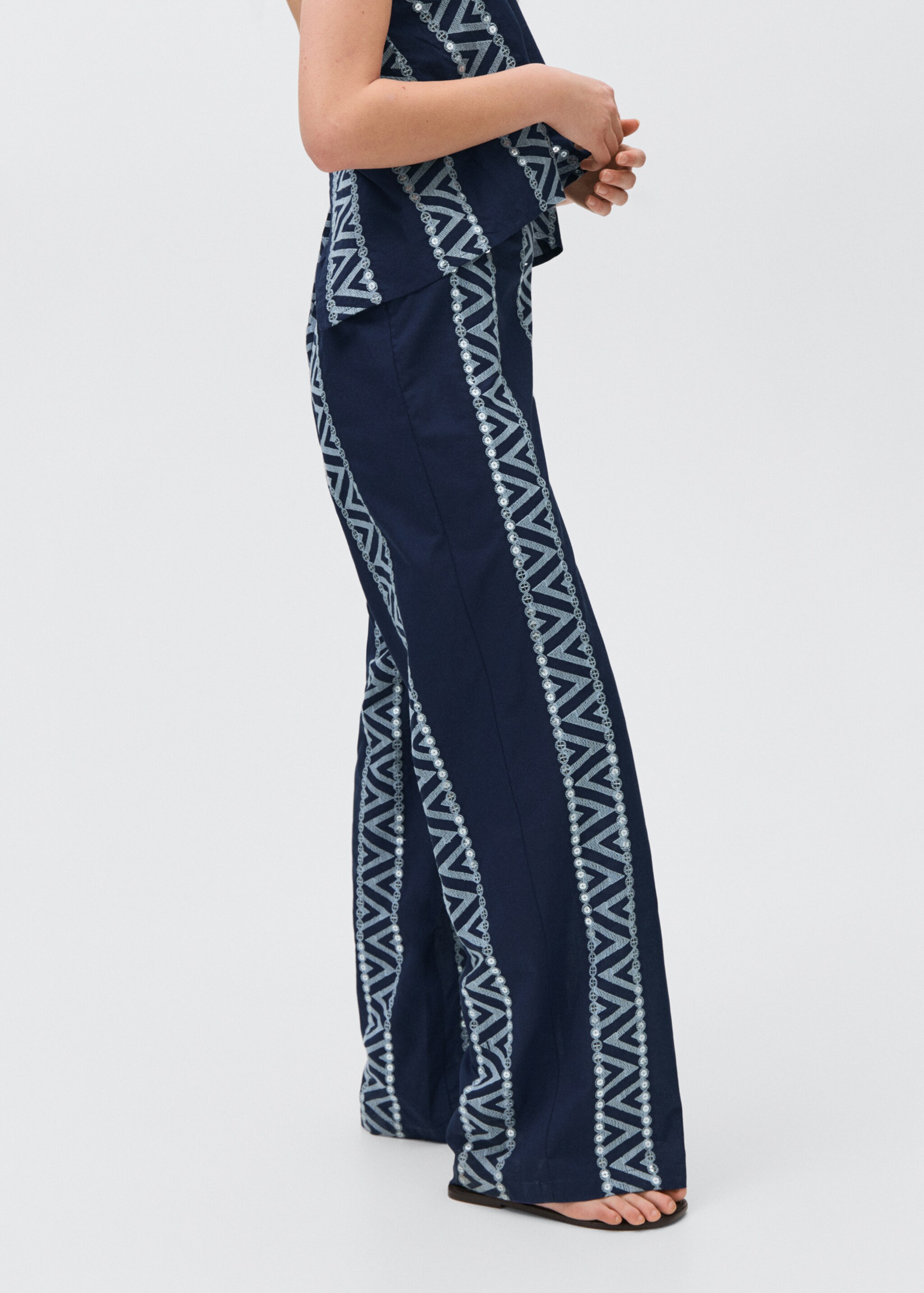 Pantalon droit brodé - Détail de l'article 6