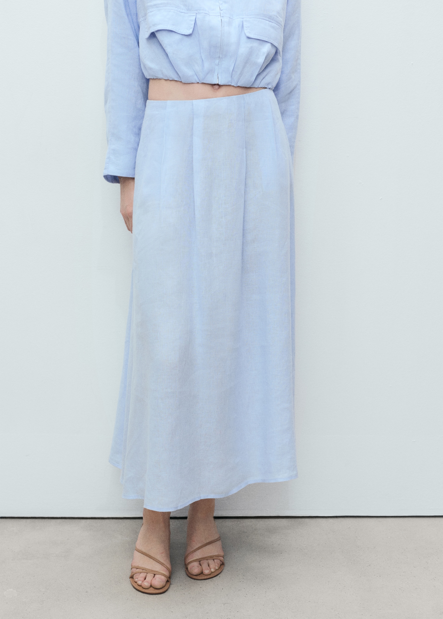 Linen skirt with pleat detail - Medium plane