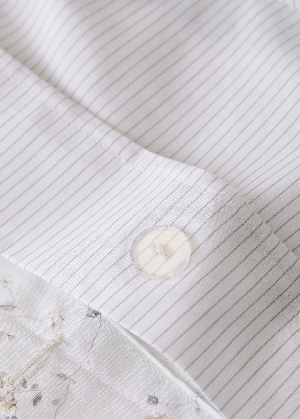 Percale cotton floral and fine-stripe reversible duvet cover for 90 cm bed