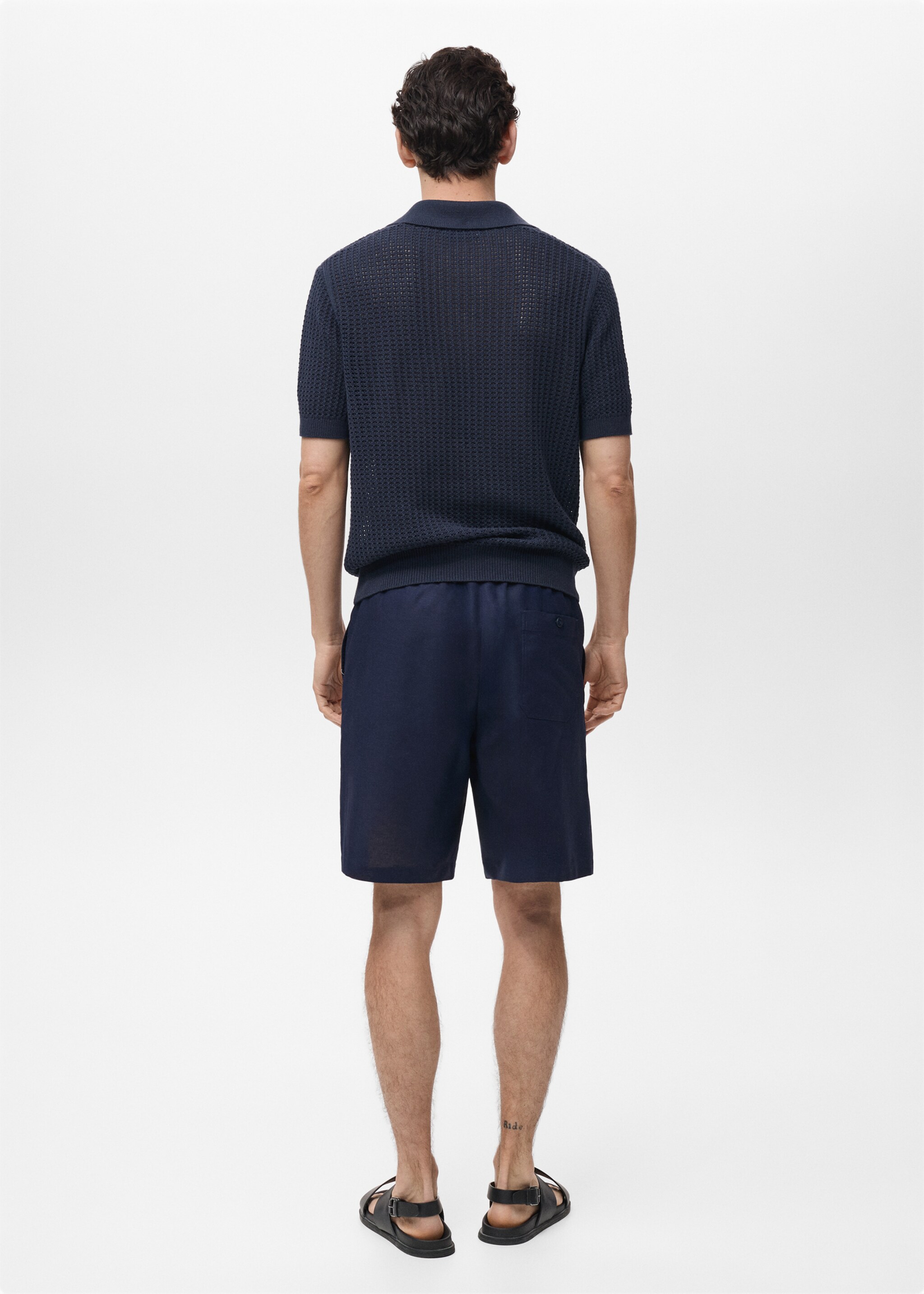 Cotton-linen blend bermuda shorts - Reverse of the article