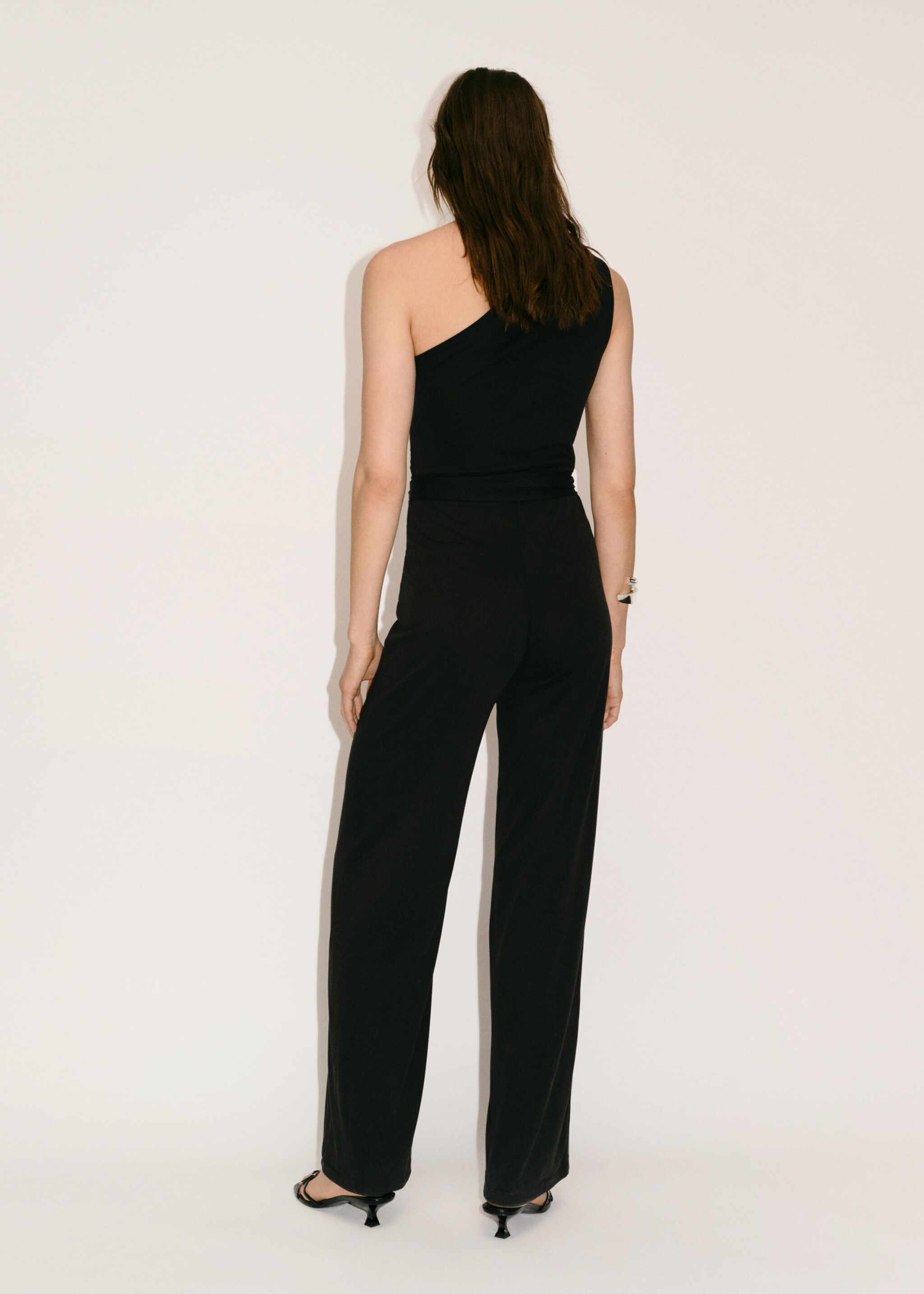 Asymmetric belt jumpsuit - Обратная сторона изделия