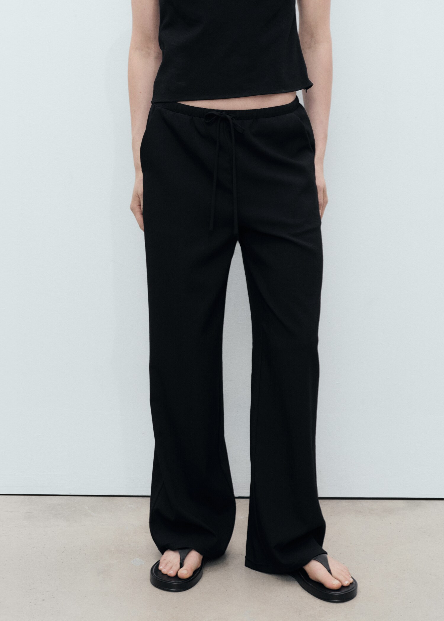 Pantalon droit nœud - Plan moyen