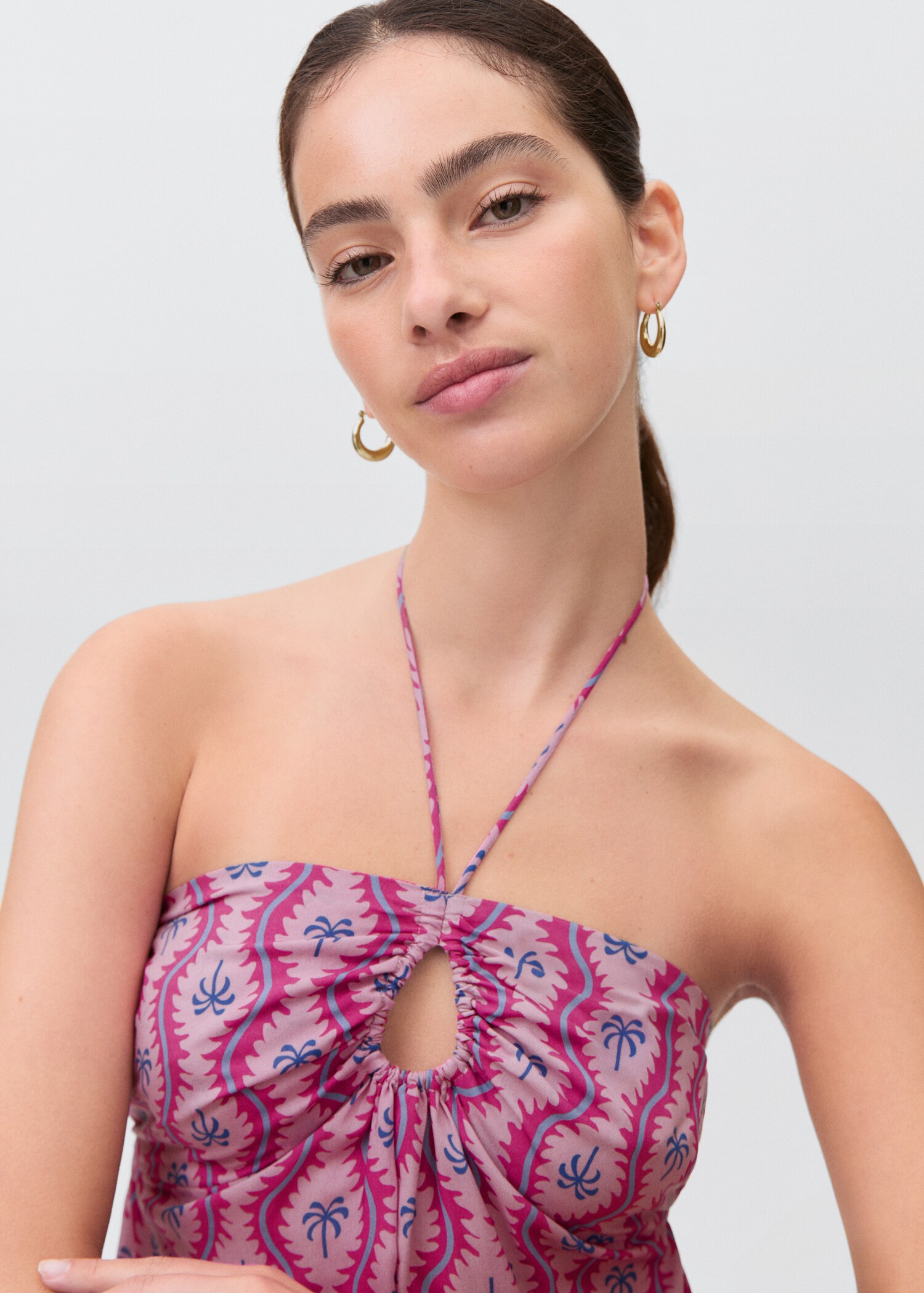 Halter-neck printed top - Details of the article 1