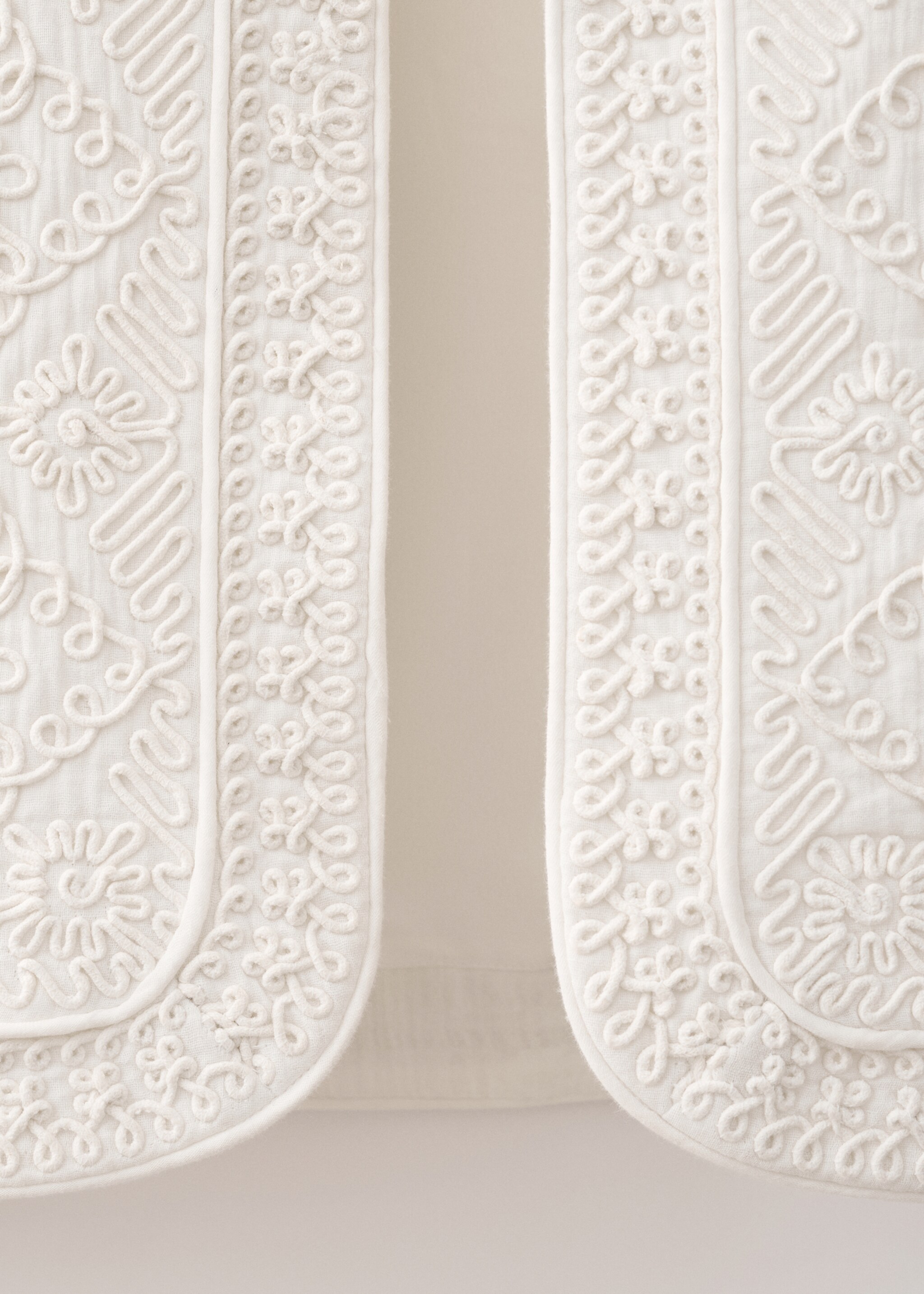 Embroidered cotton jacket - Details of the article 0