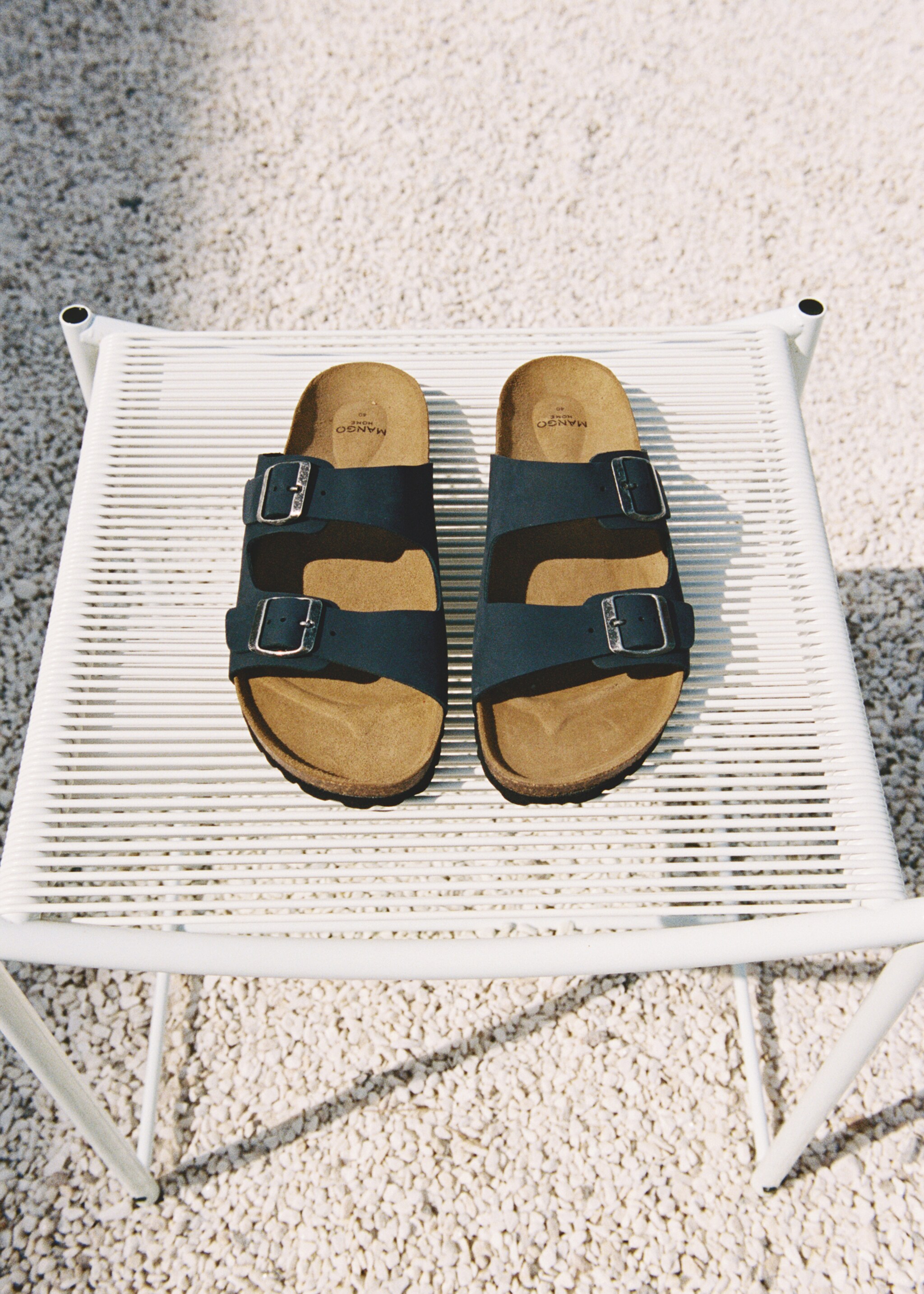 Buckle leather sandals - Details of the article 7