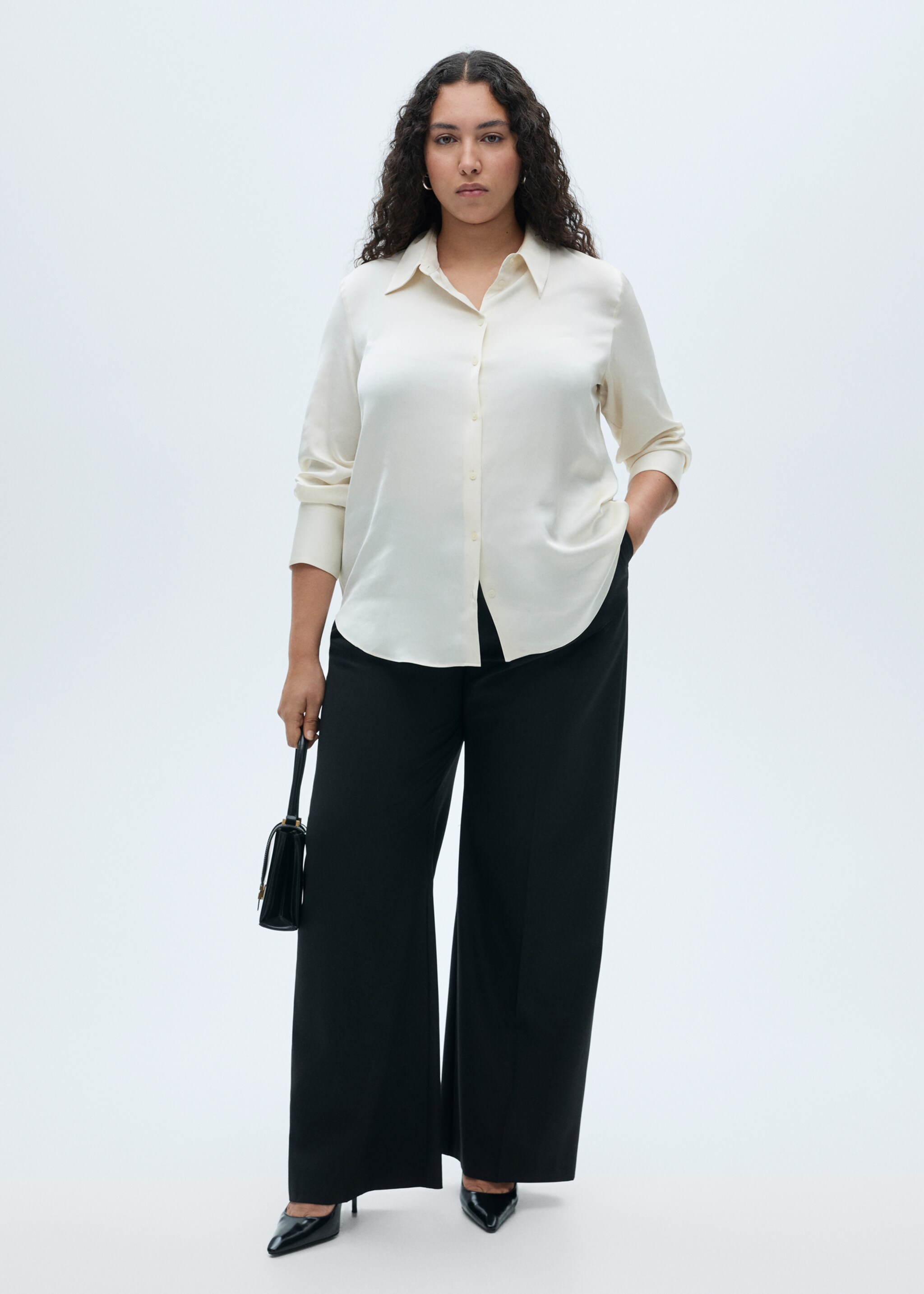 Satin finish flowy shirt - Details of the article 3