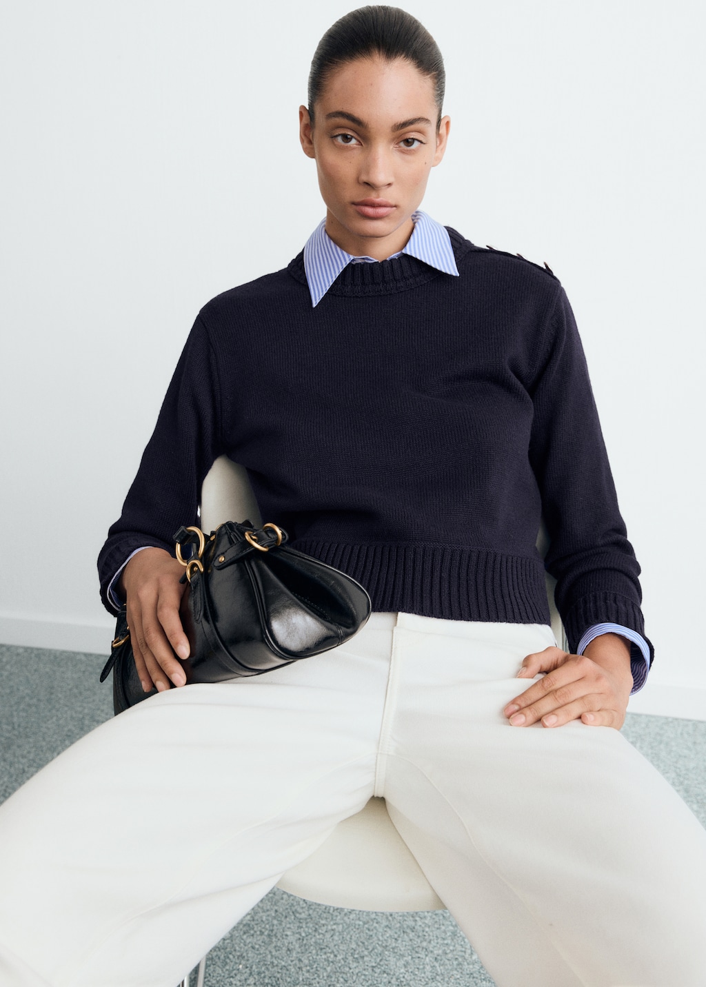 Knitted sweater with jewel buttons