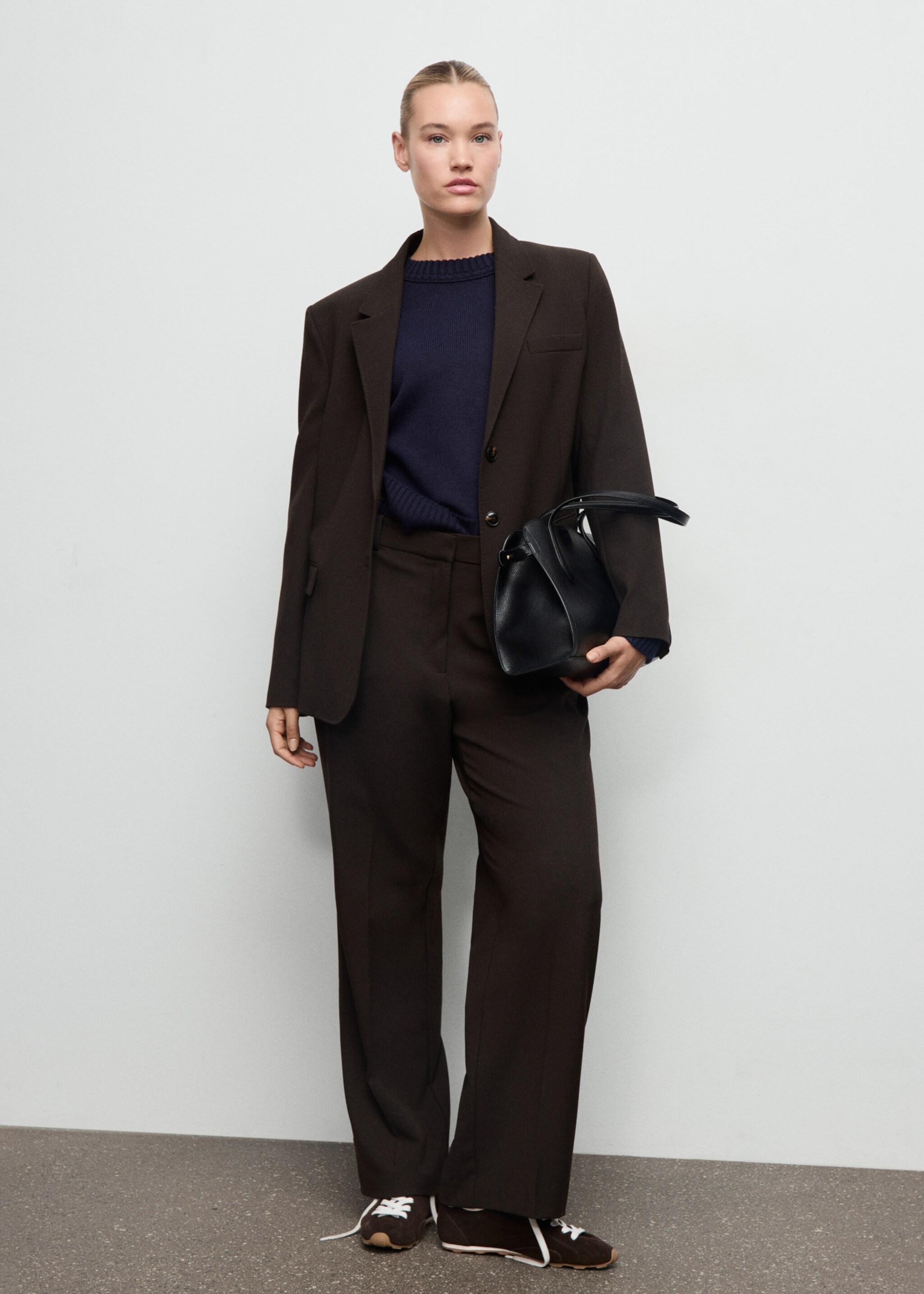 Knitted sweater with jewel buttons - Details of the article 3, Dark Navy. Ref: 87090419-00.