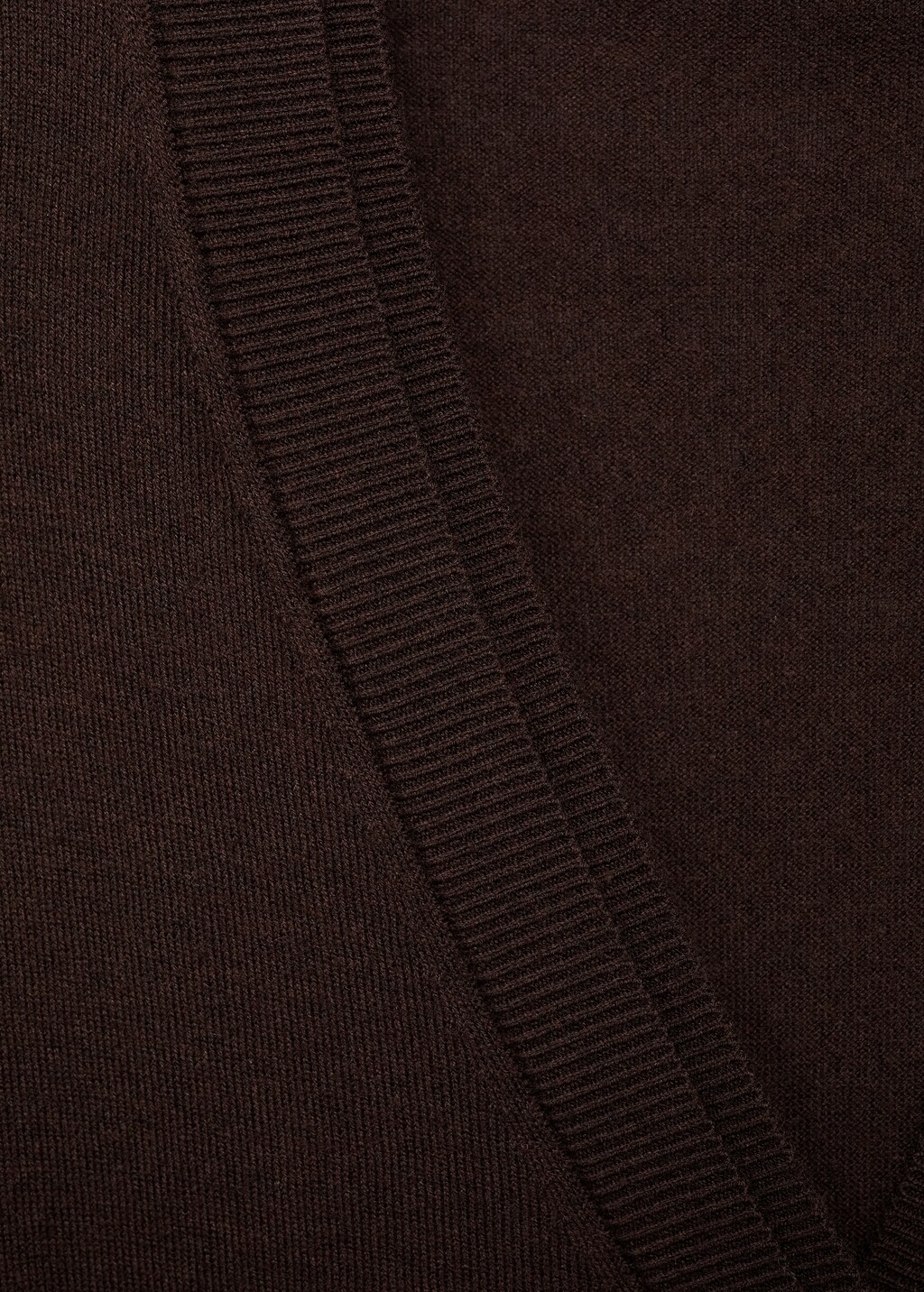 V-neck knitted cardigan