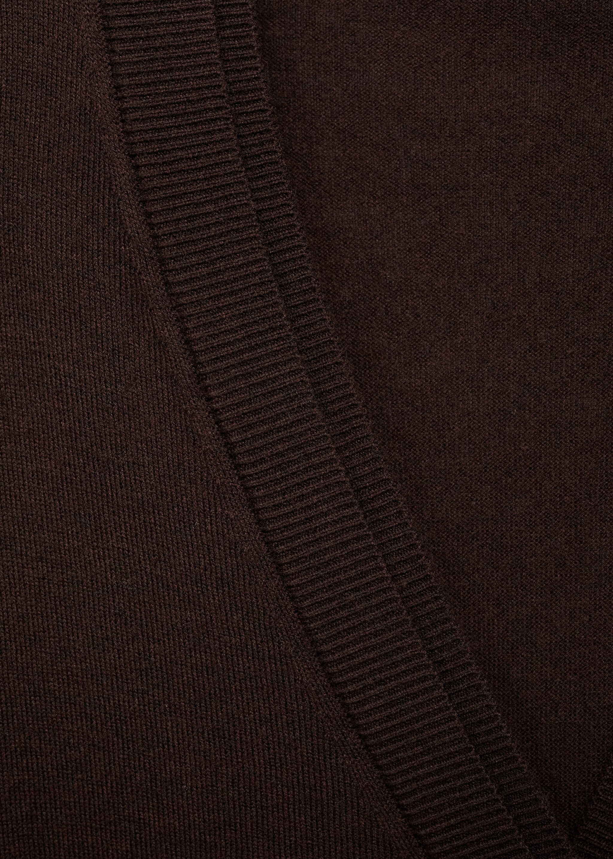 V-neck knitted cardigan - Details of the article 0