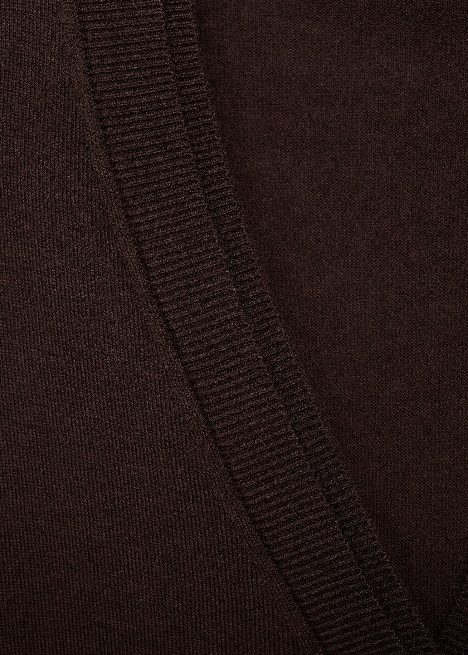 V-neck knitted cardigan - Details of the article 0