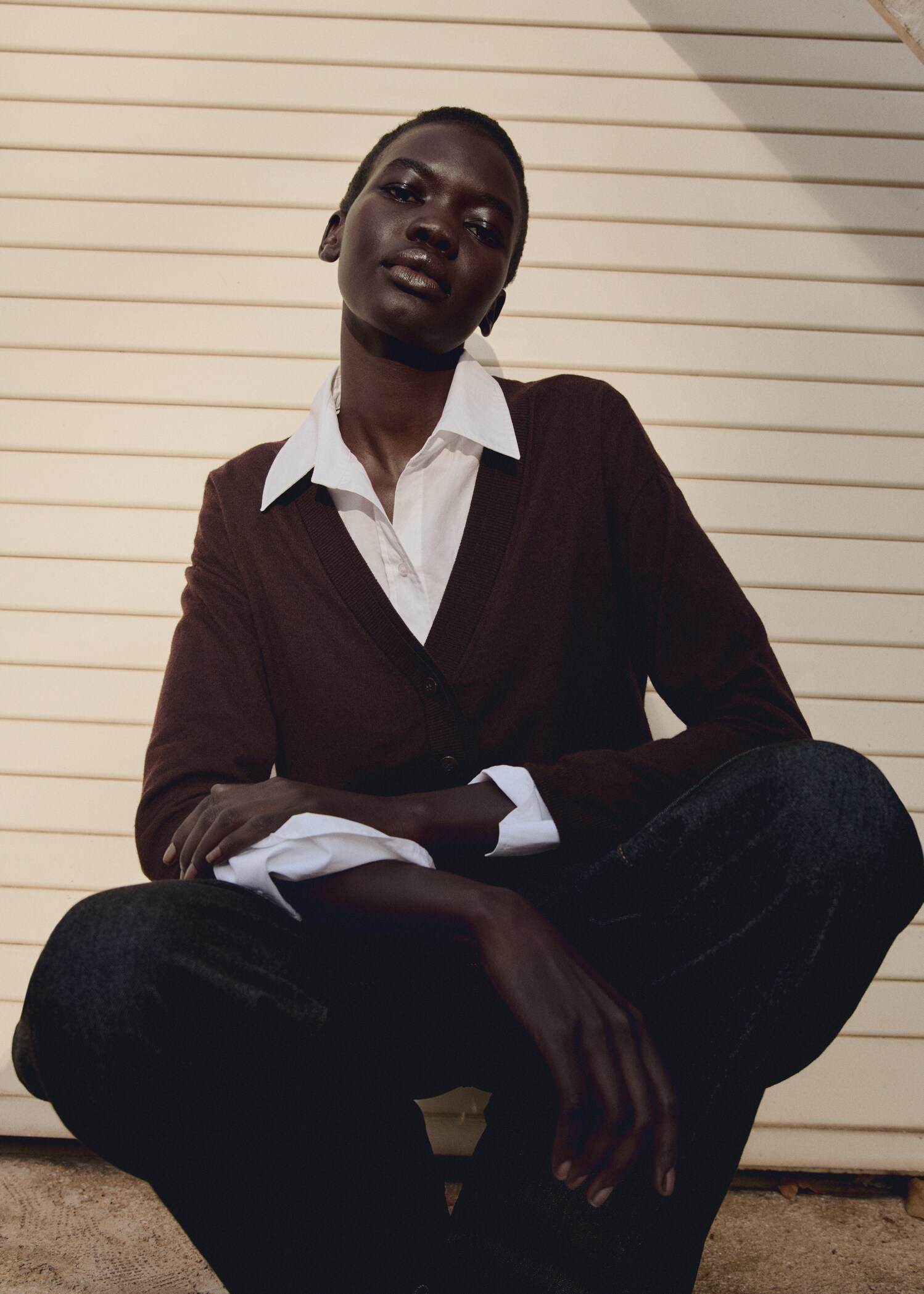 V-neck knitted cardigan - Details of the article 6