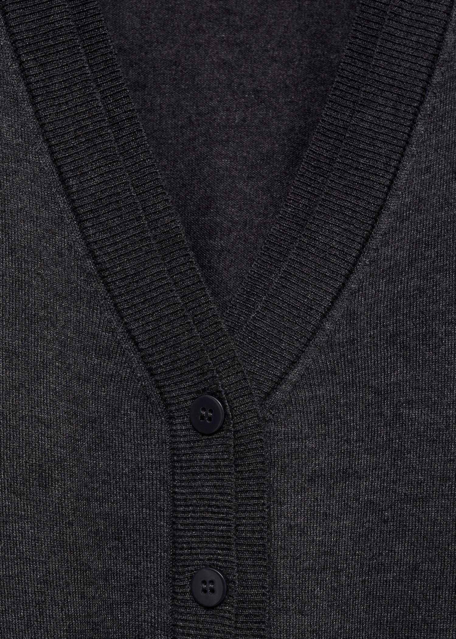 V-neck knitted cardigan - Details of the article 8