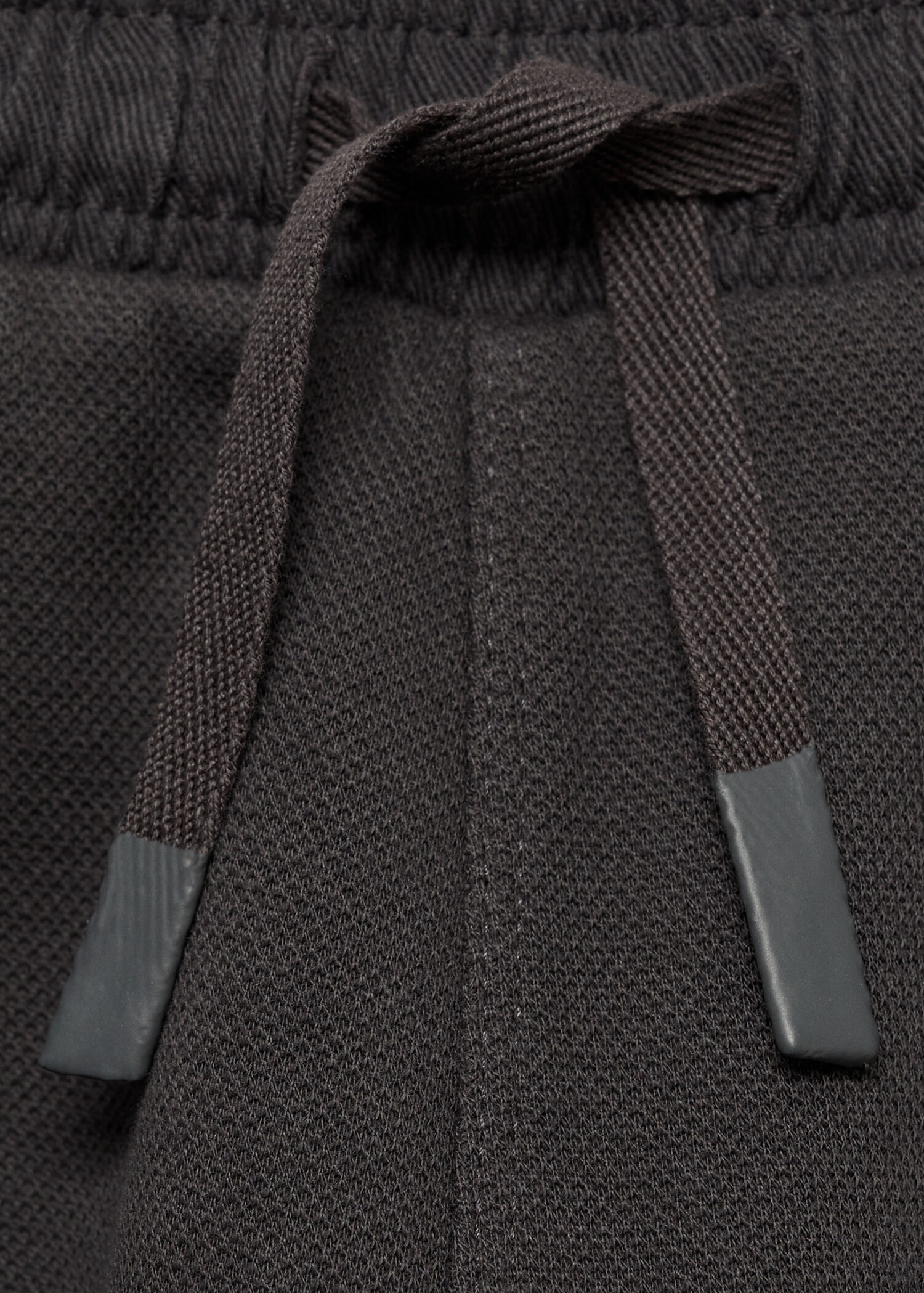 Jogger trousers with elastic waist - Details of the article 8