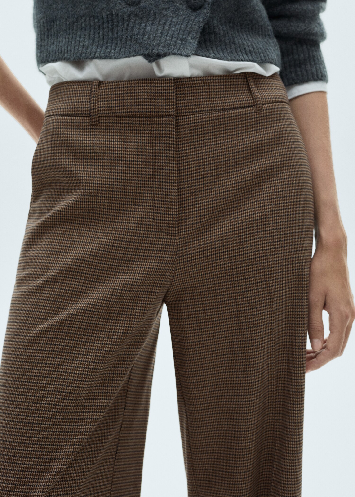 Mid-rise wide-leg trousers - Details of the article 6