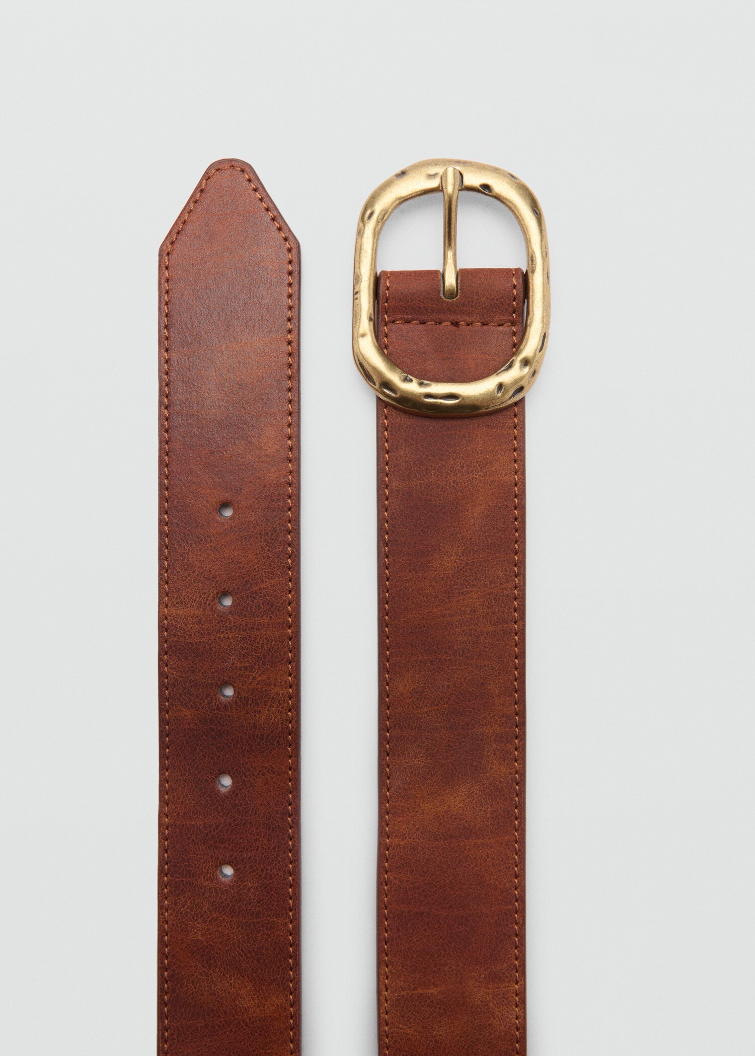 Textured belt with buckle - Details of the article 1