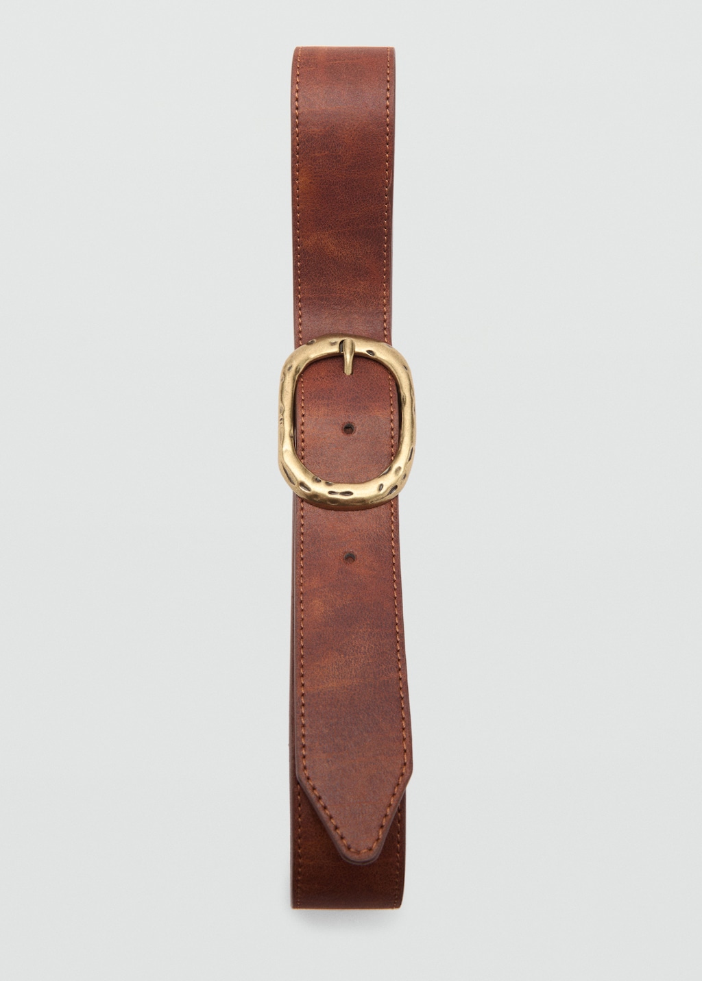 Textured belt with buckle