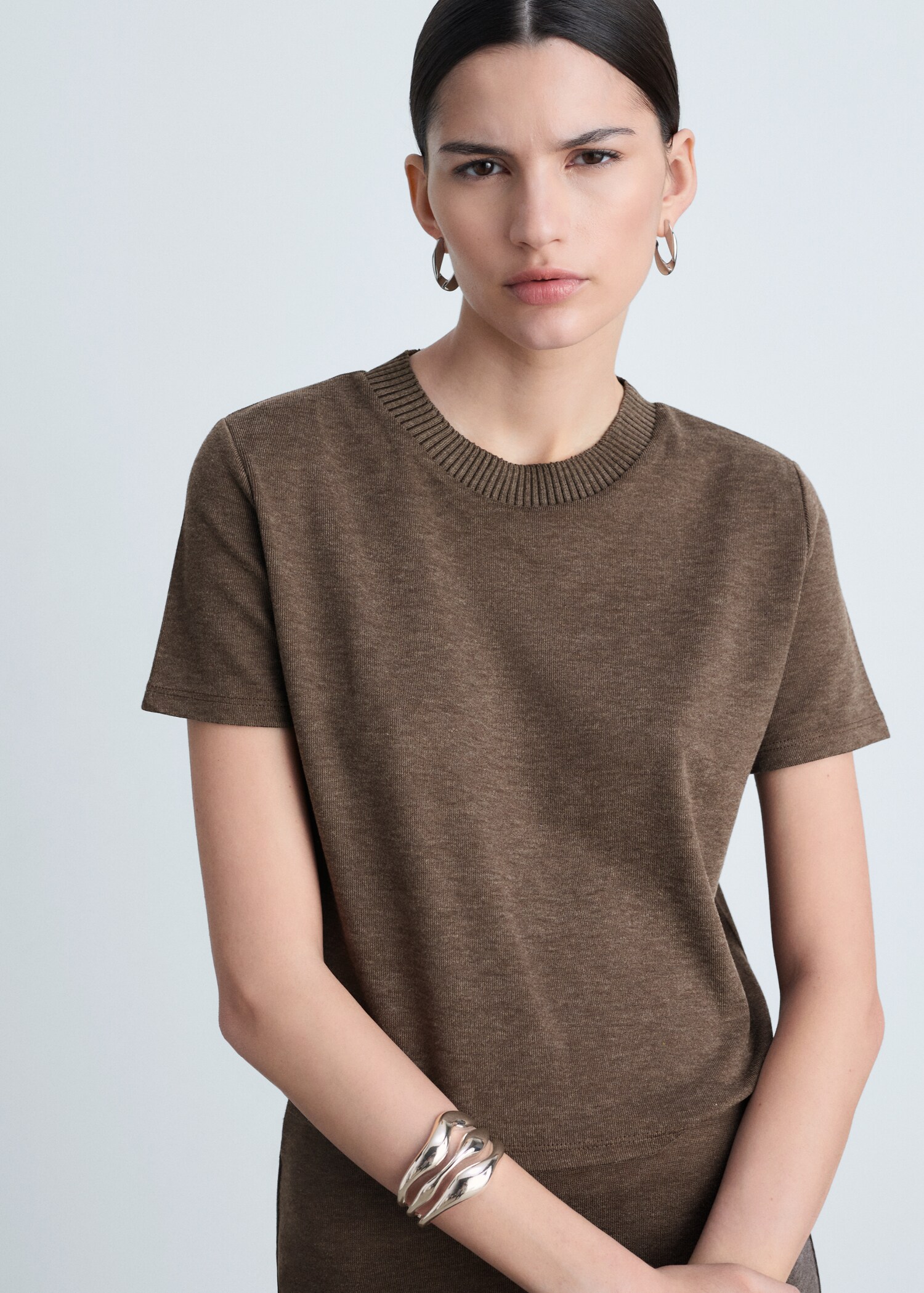 Short-sleeve knitted t-shirt - Medium plane