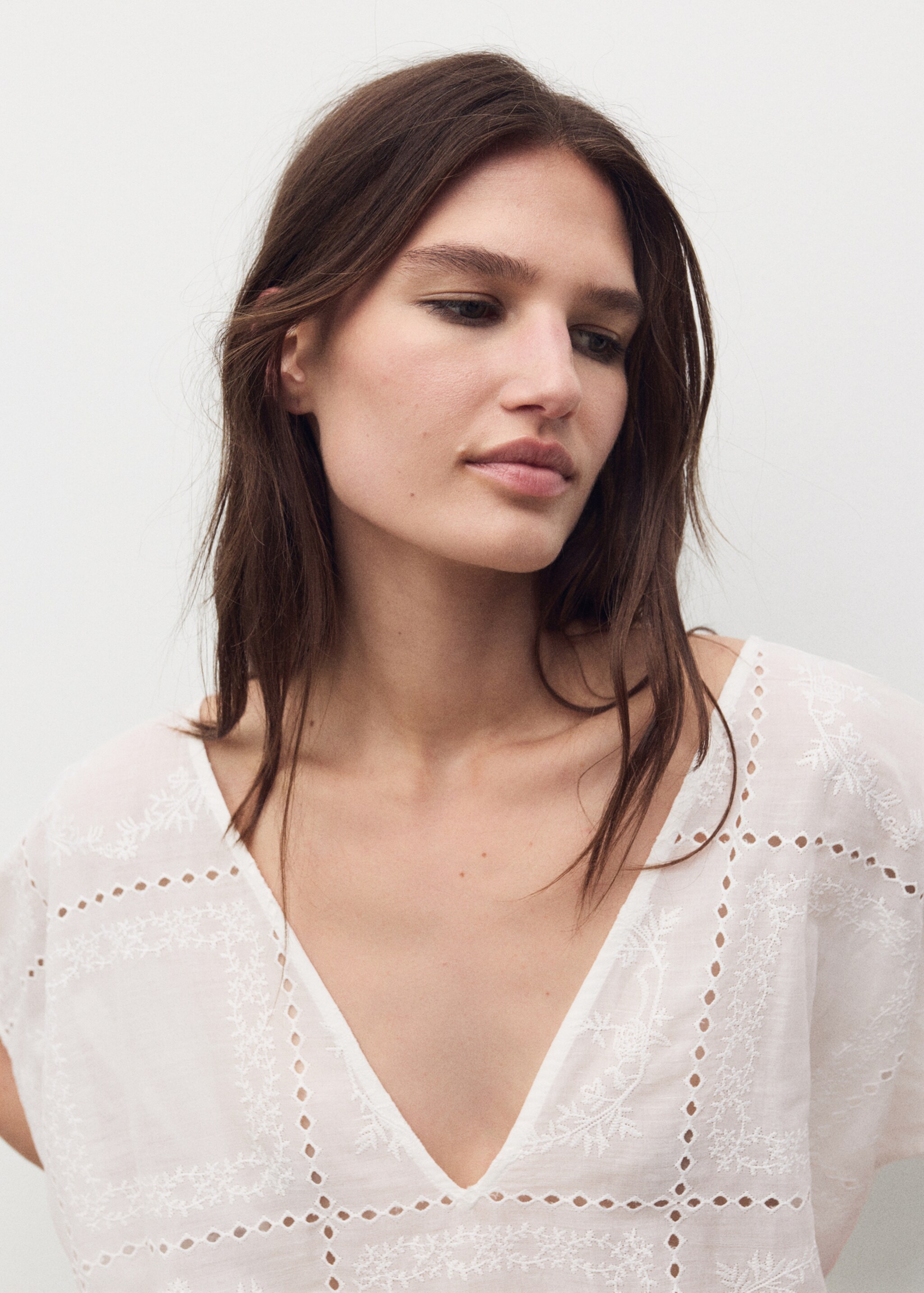 Kaftan aus 100 % Ramie mit Stickerei - Detail des Artikels 1
