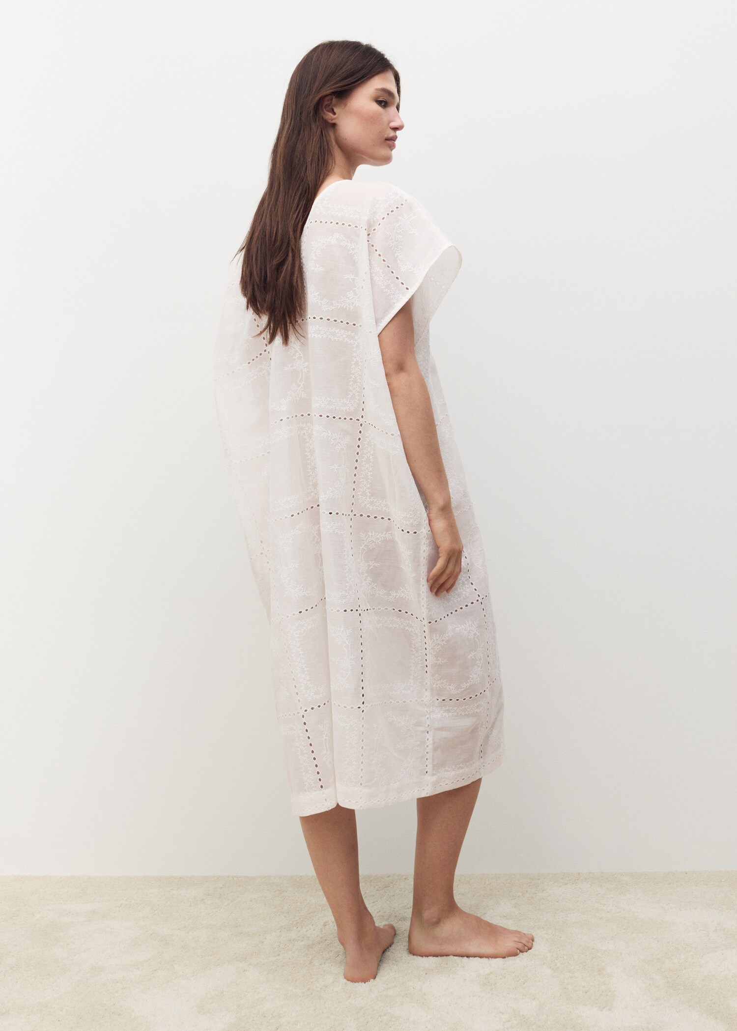 Caftan 100 % ramie brodé - Verso de l’article