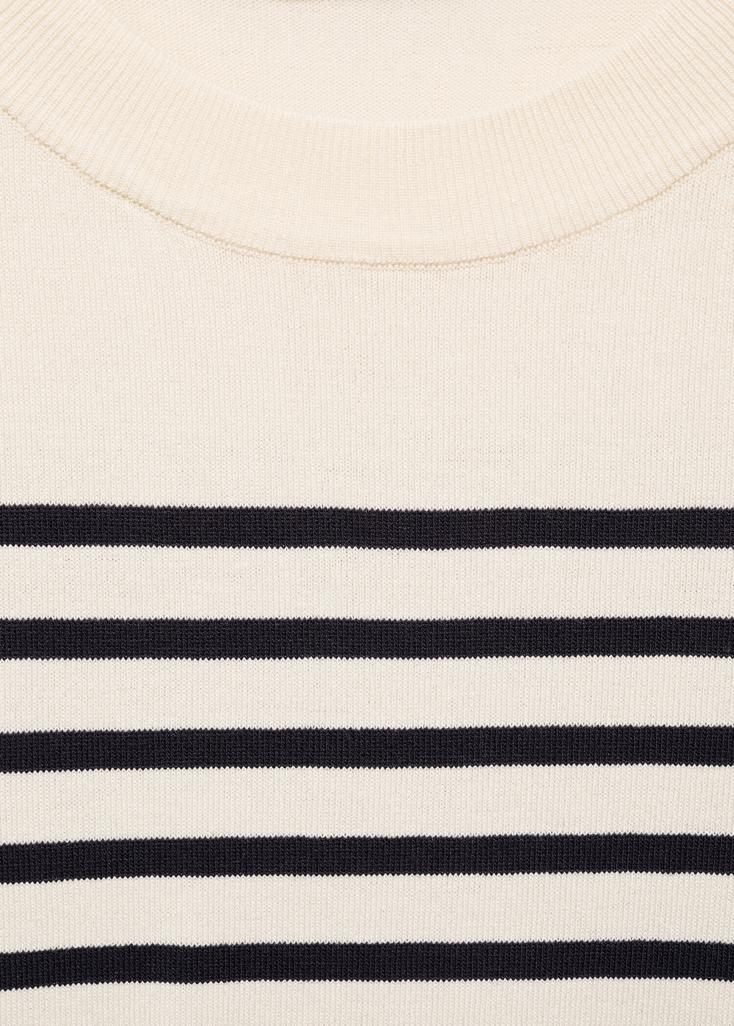 Randig t-shirt med knappar - Detaljer om artikeln 8