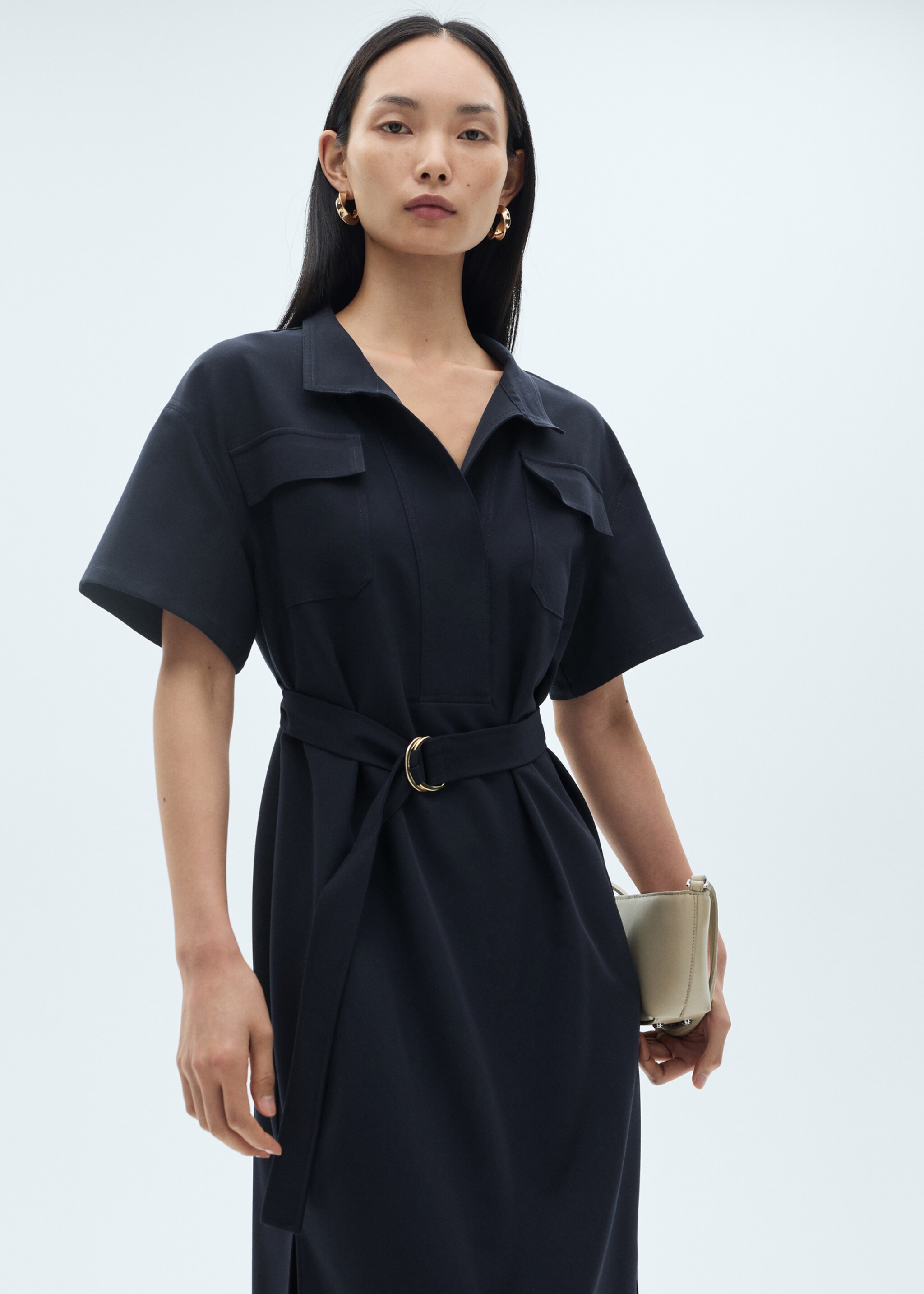 Robe manches courtes avec ceinture - Plan moyen, Bleu. Ref: 87090595-00.