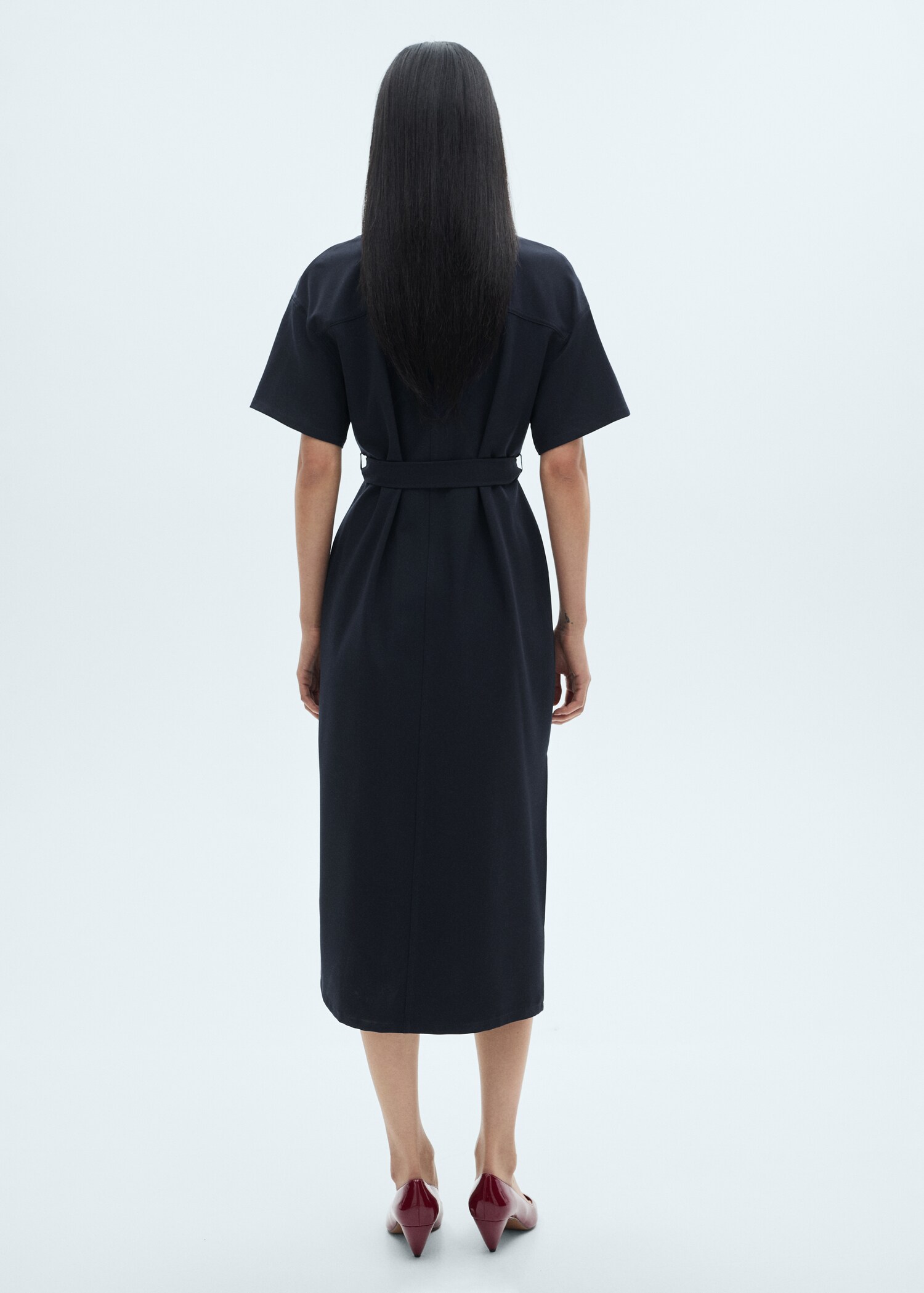 Short-sleeved dress with belt - Reverse of the article