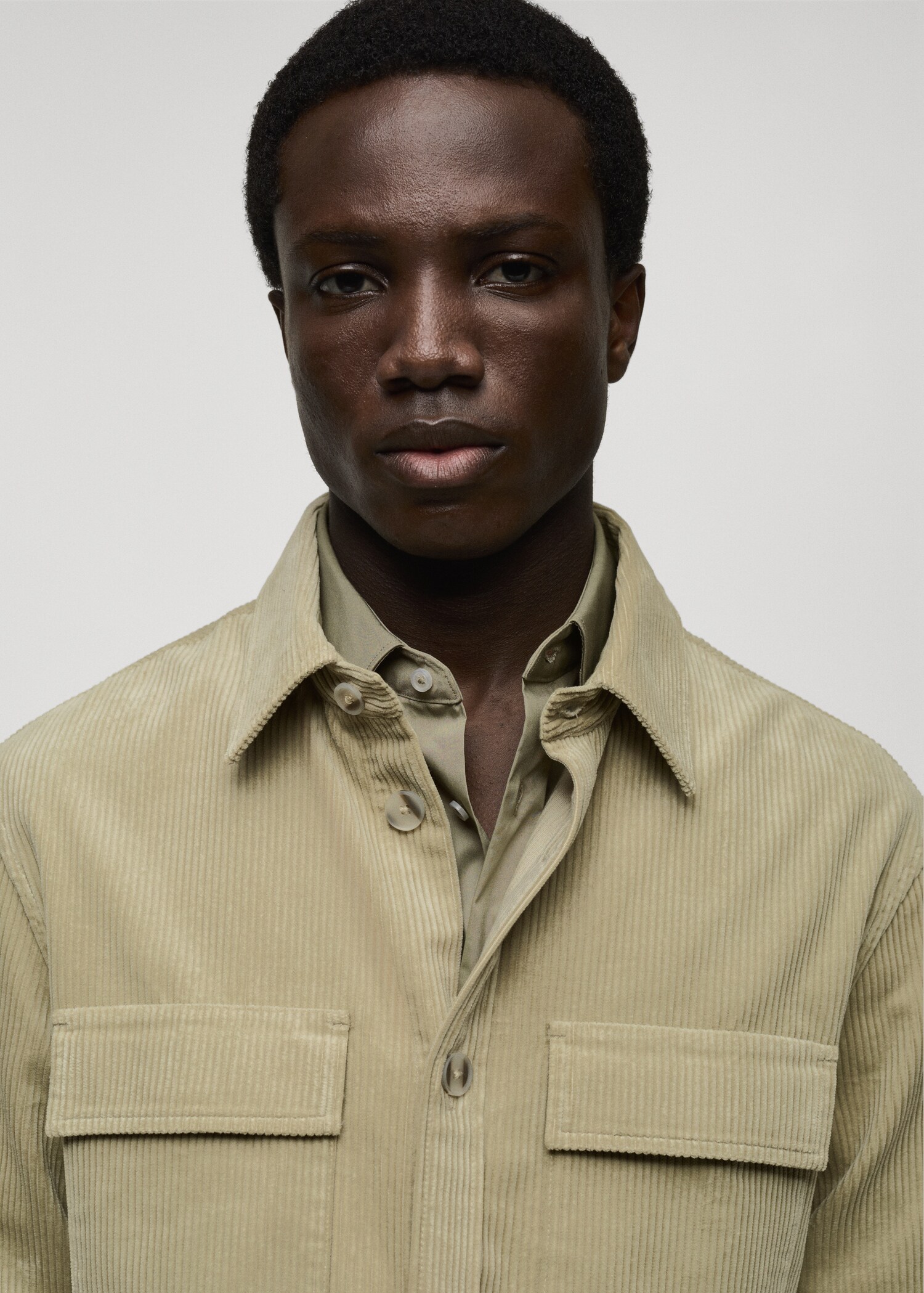 Cord-Overshirt mit Taschen - Detail des Artikels 1