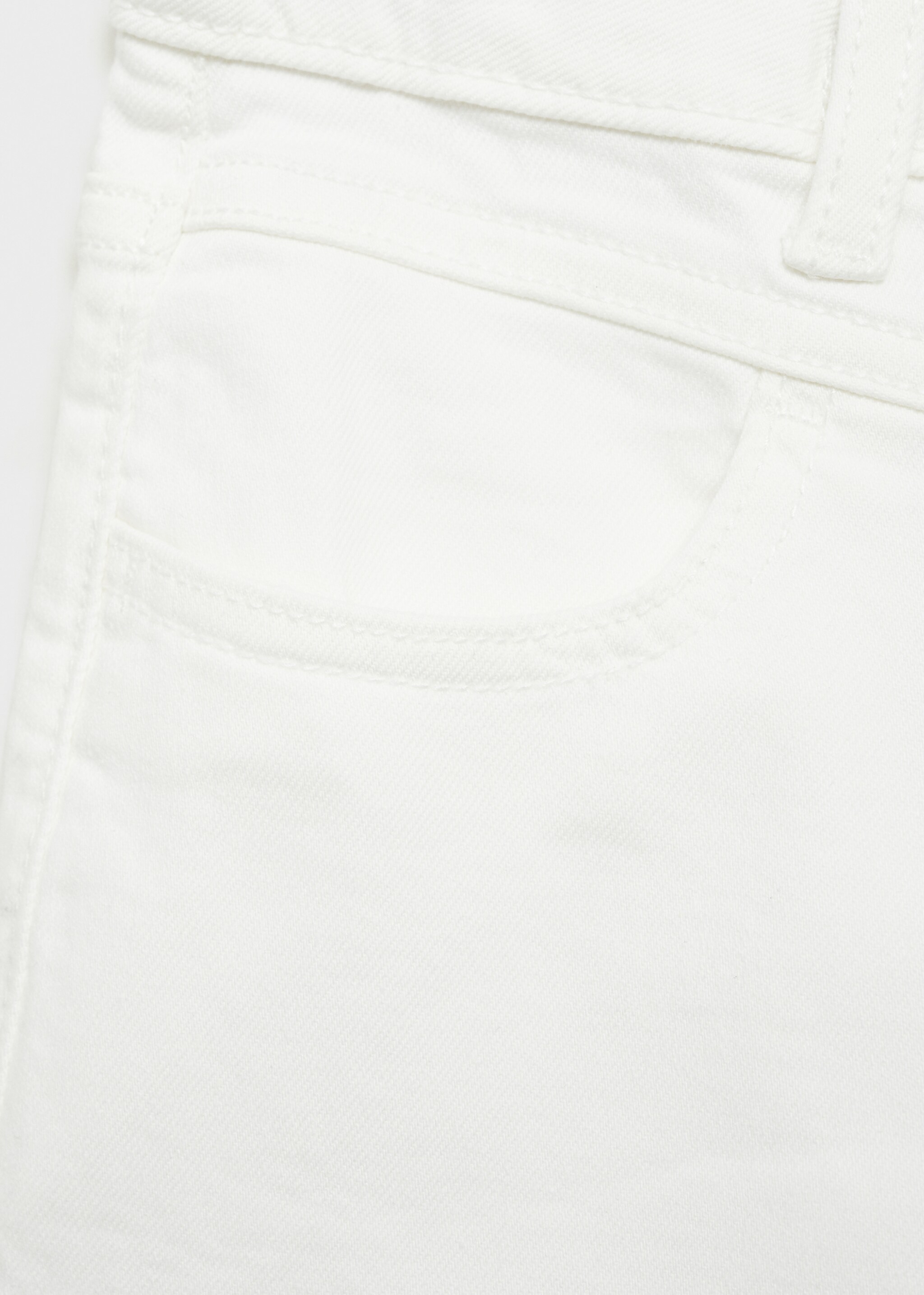 Denim shorts with frayed hem - Details of the article 0