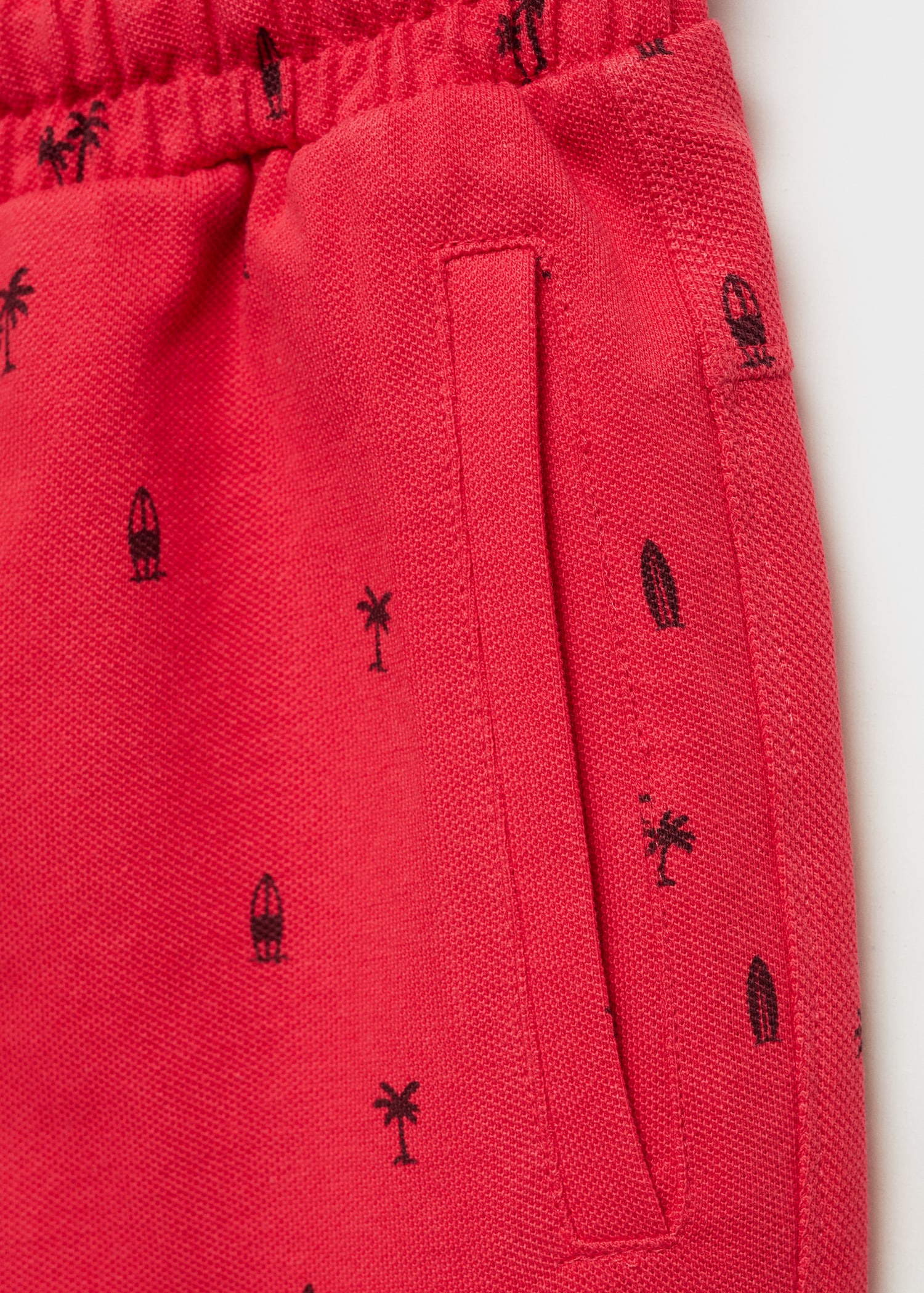 Printed Bermuda shorts - Details of the article 8